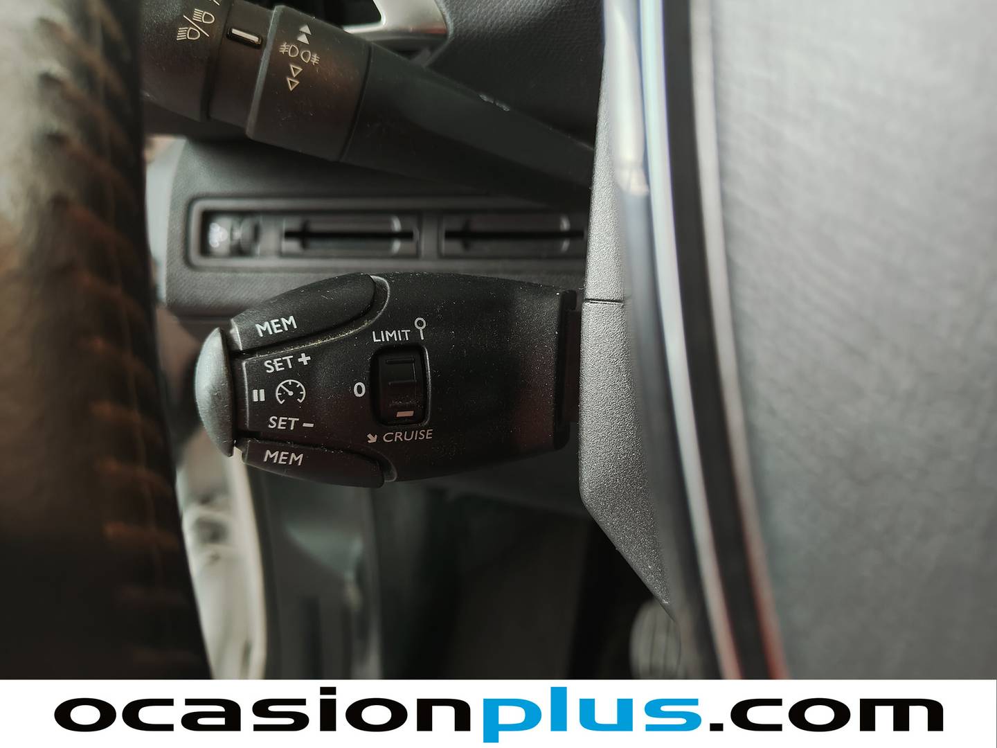 Peugeot 3008 Peugeot 3008 PureTech 130 Active (130 CV) gasolina