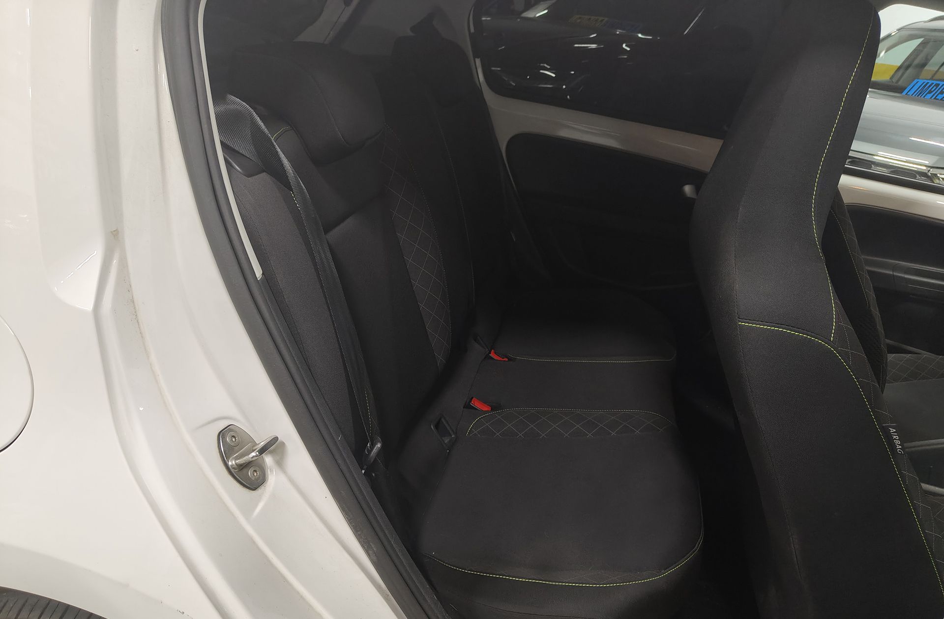 Škoda Citigo CITIGOe iV Style - foto 13