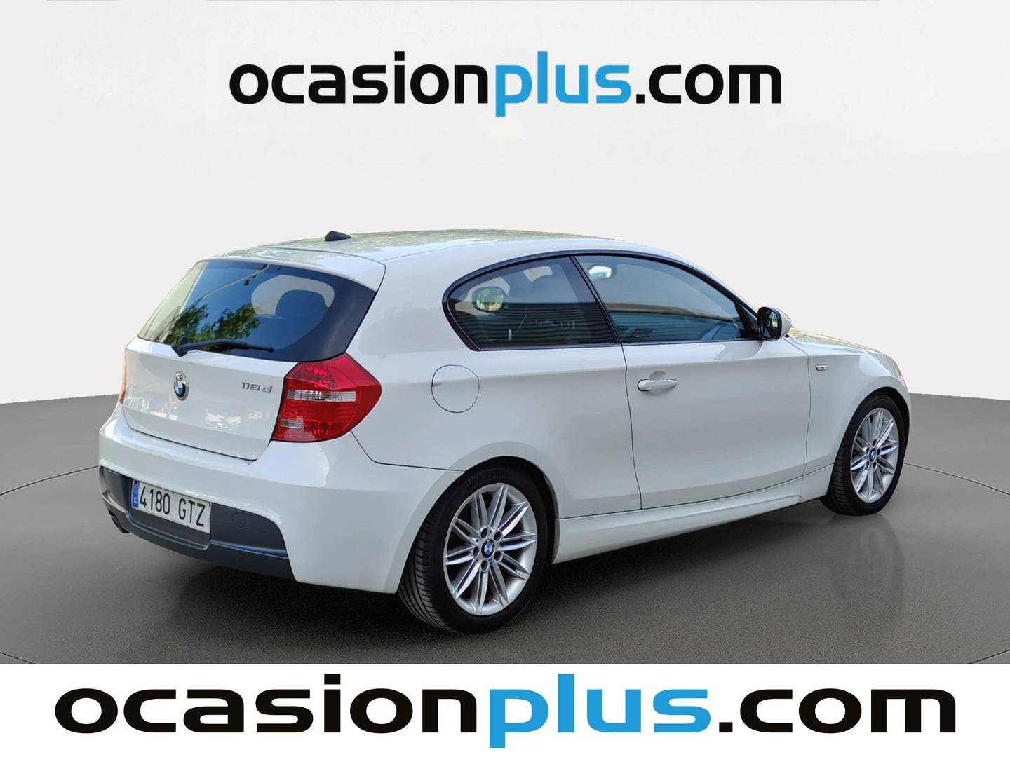 Foto trasera BMW Serie 1 BMW Serie 1 118d (143 CV) Pack M derecha