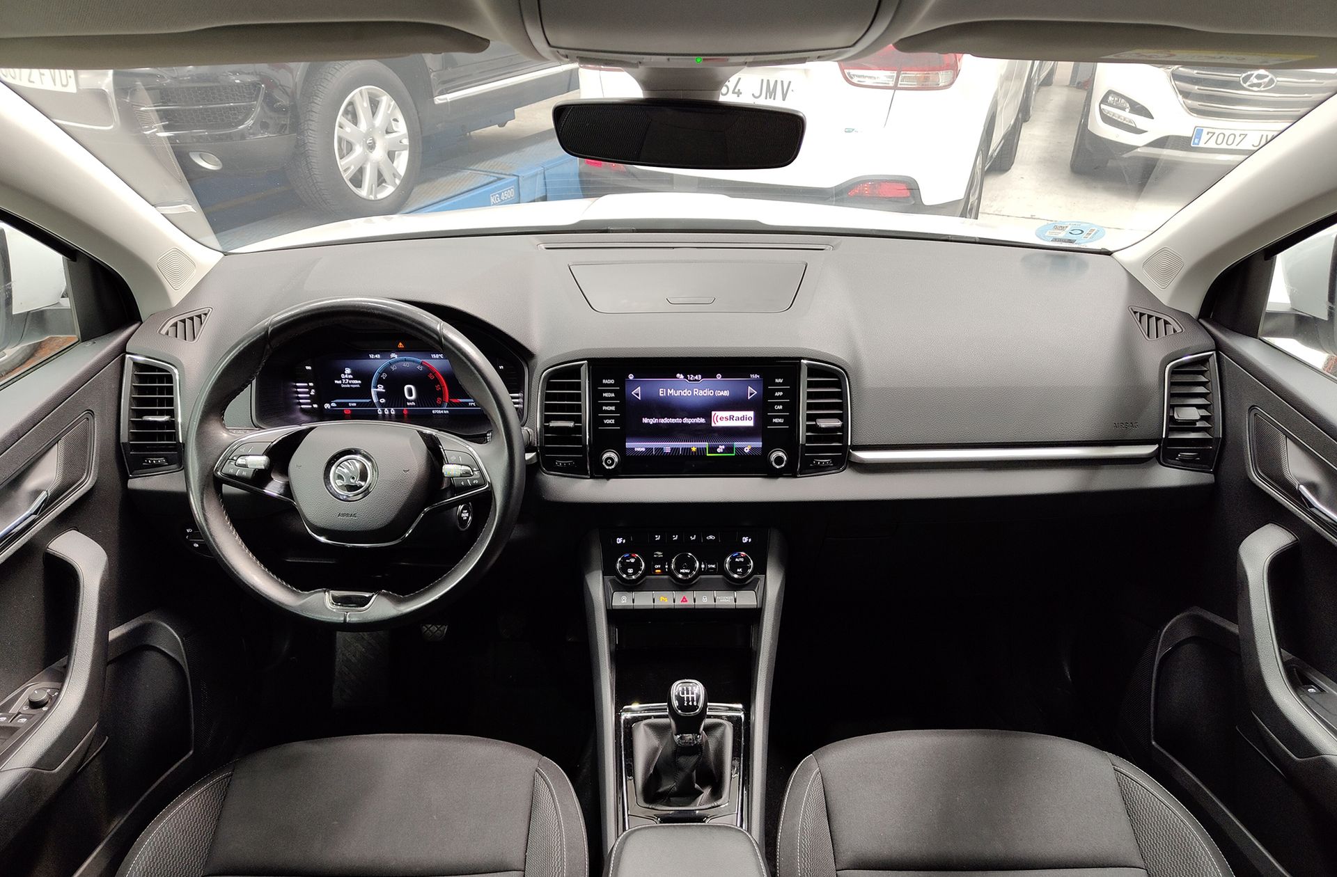 Škoda Karoq 2.0 TDI Ambition - foto 6