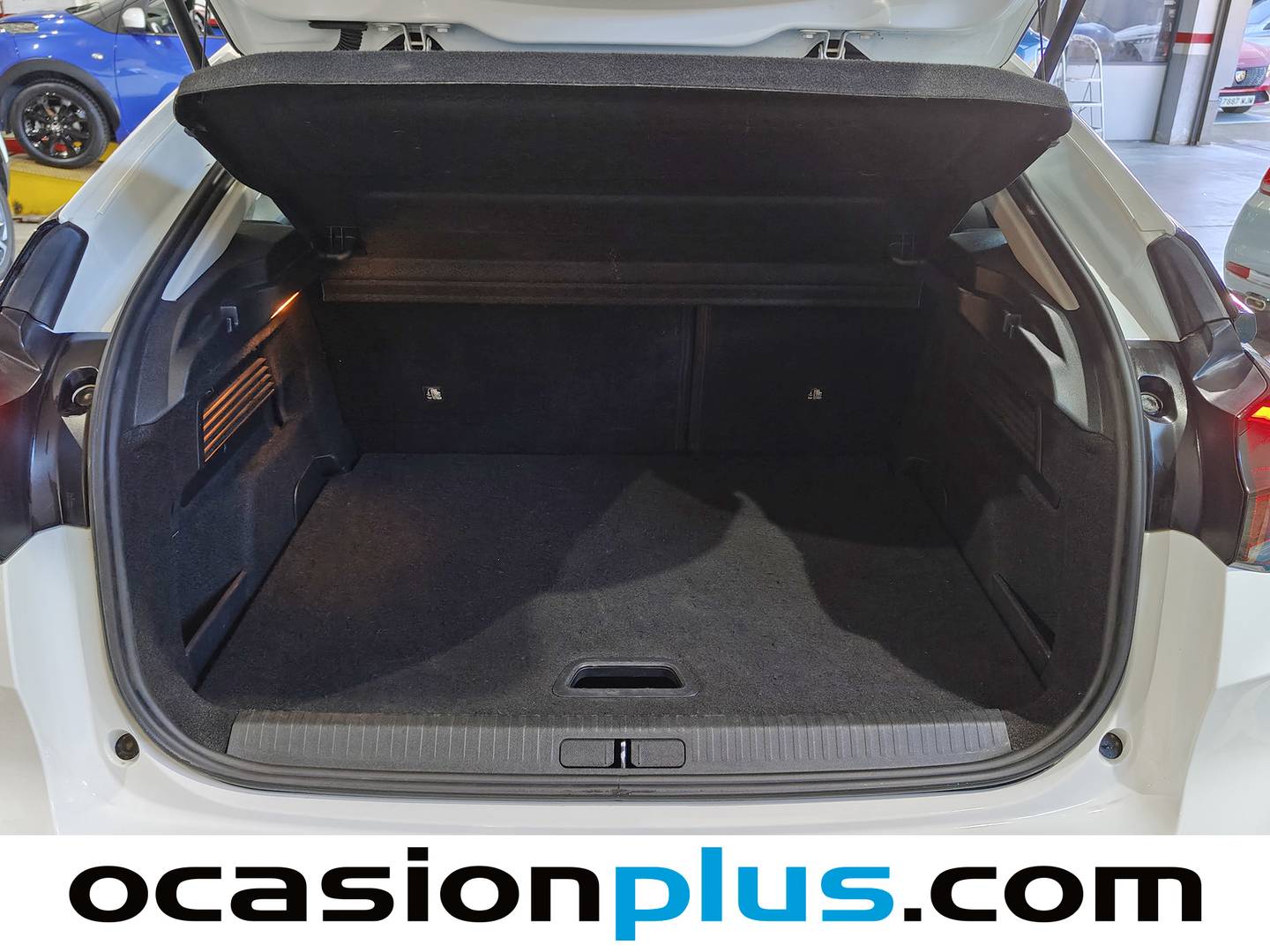 Citroën C4 Citroen C4 PureTech 130 S&S 6v Feel Pack (130 CV) gasolina