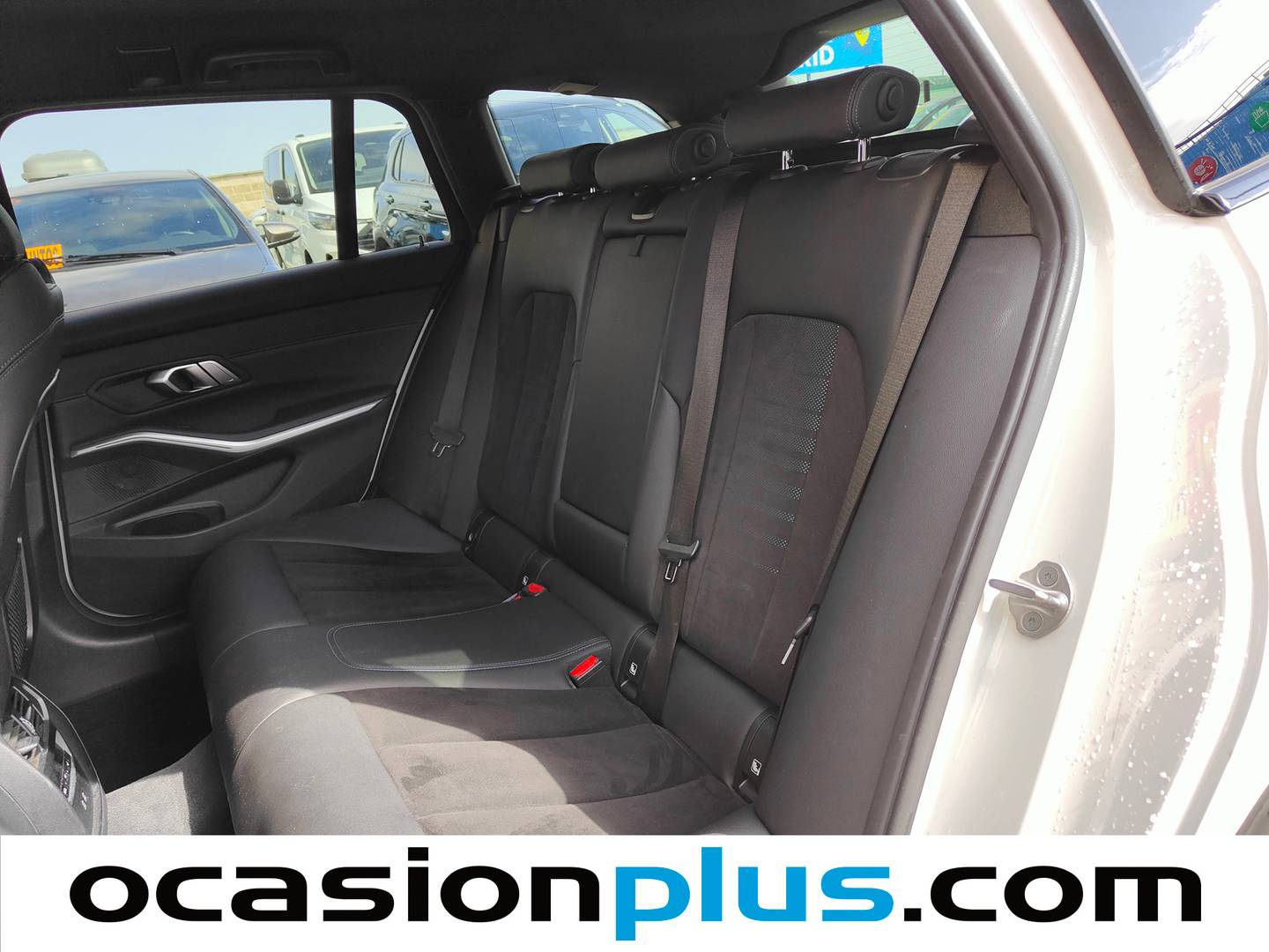 Foto asientos traseros BMW Serie 3 BMW Serie 3 330e Touring (292 CV)