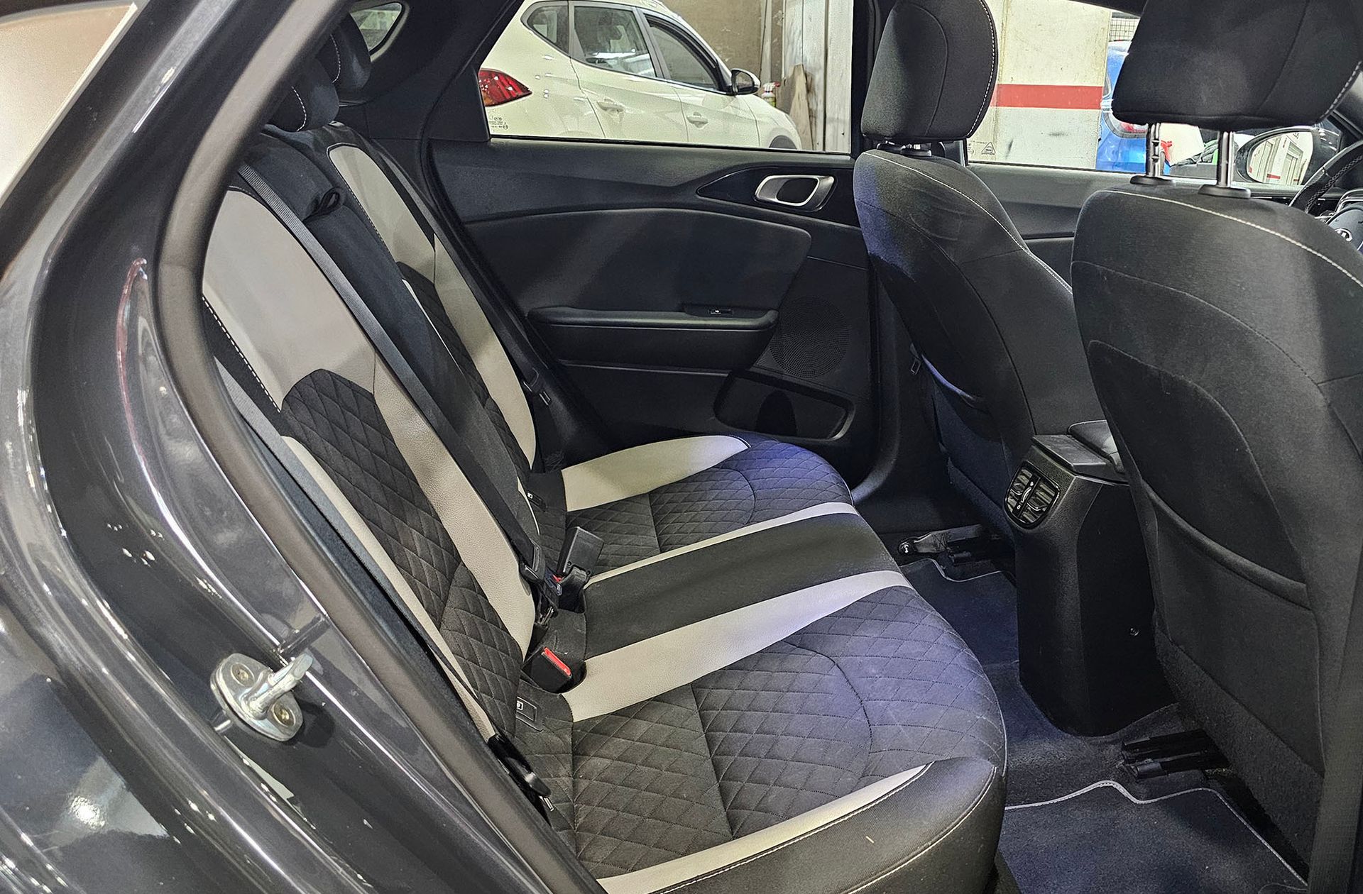 Kia ProCeed 1.4 T-GDi GT Line - foto 22