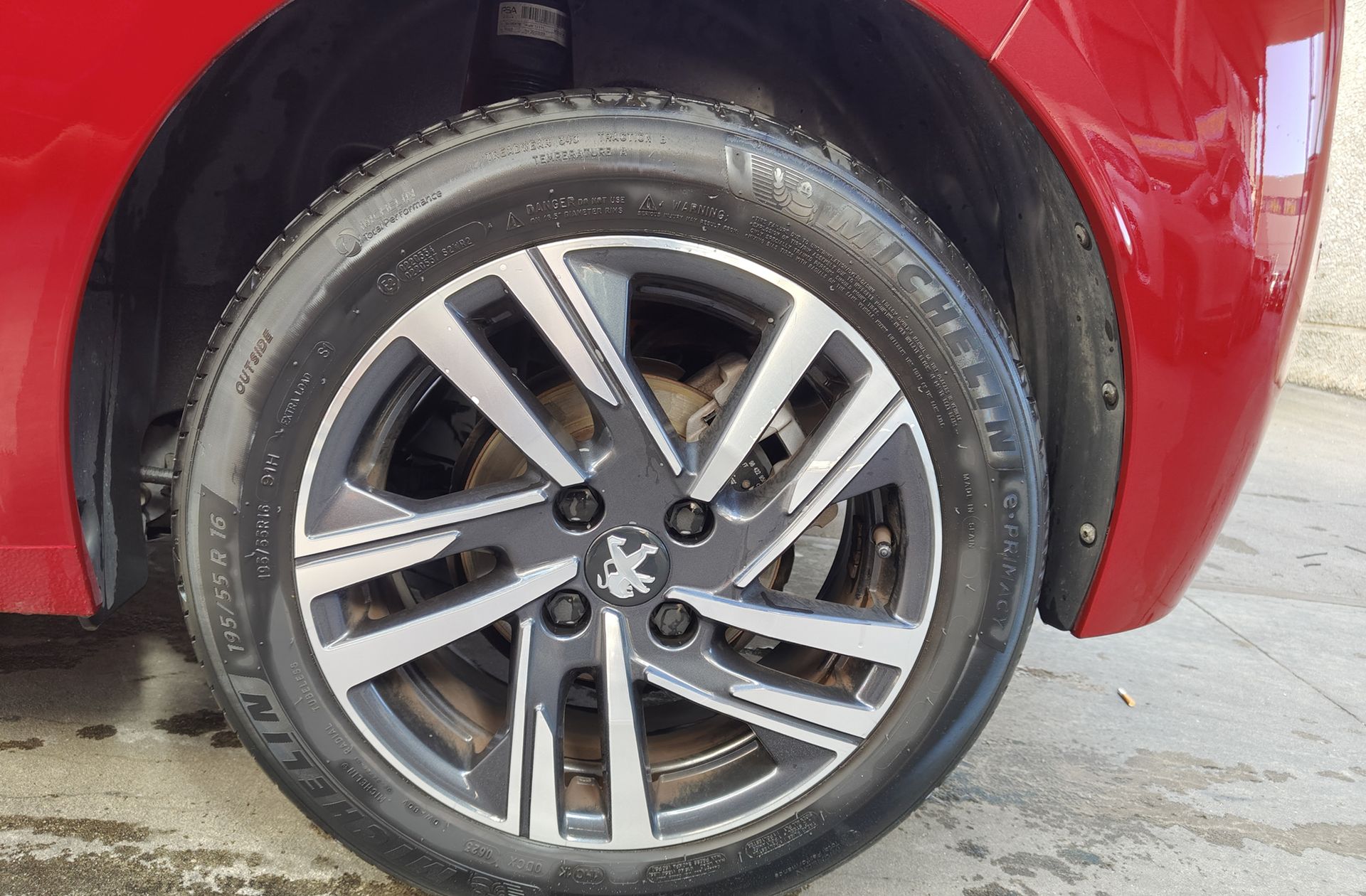 Peugeot 208 PureTech 100 Allure - foto 37