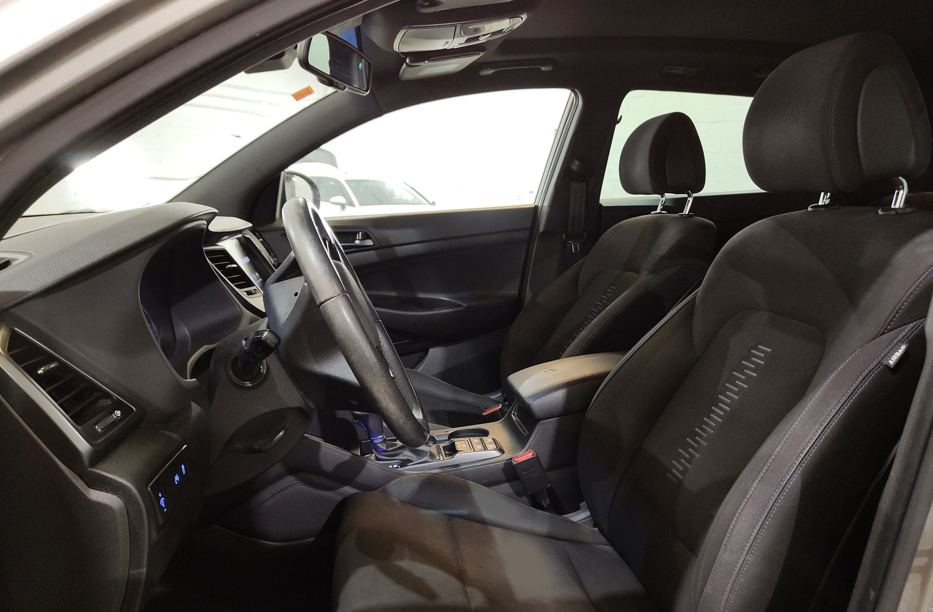 Hyundai Tucson 1.6 T-GDi BlueDrive Go! Sky DCT 4x2 - foto 11