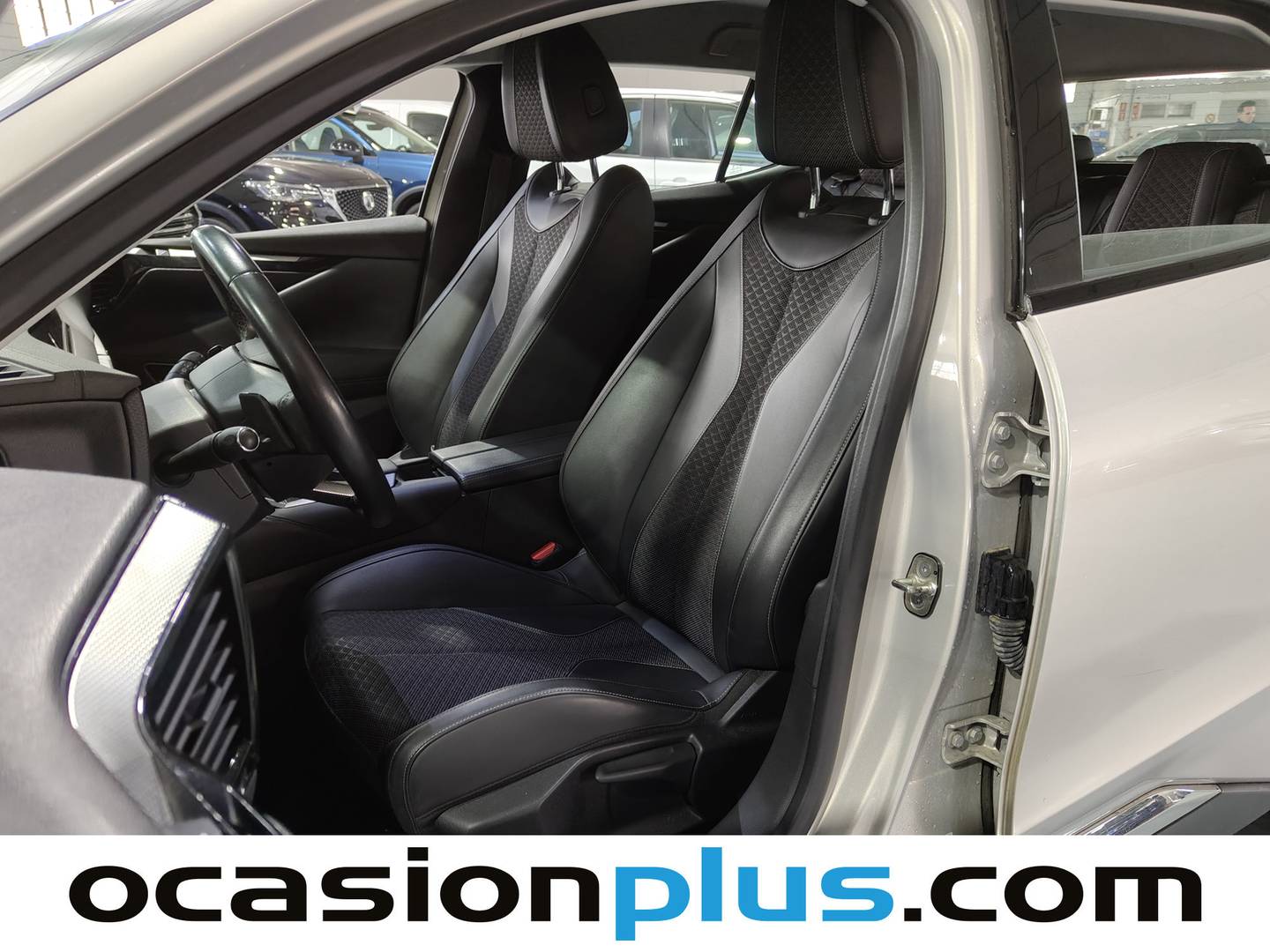 Foto DS DS 4 DS DS4 BlueHDi 130 Trocadero Auto (130 CV)