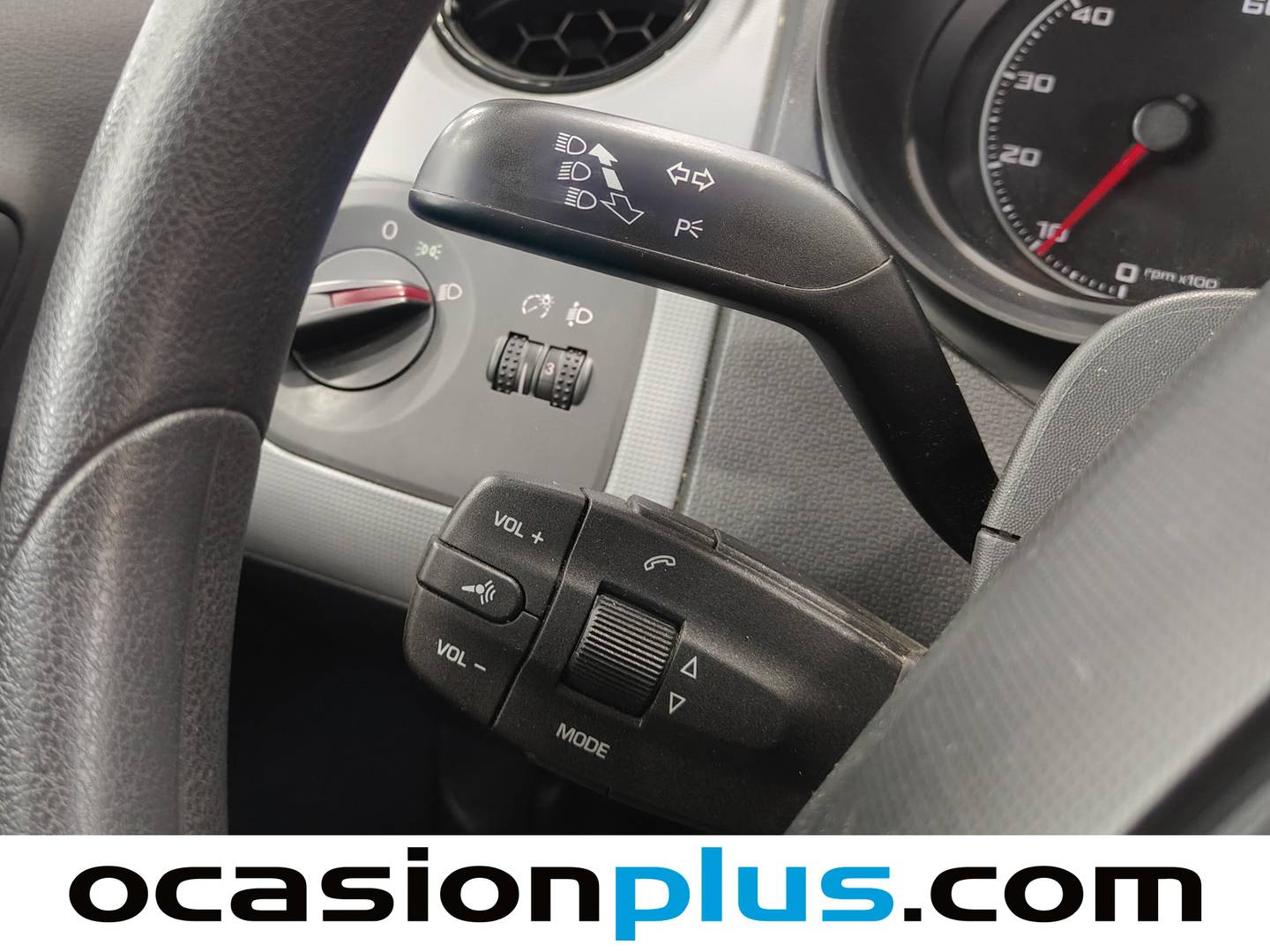 Equipamiento del Seat Ibiza Seat Ibiza SC SC 1.2 12v Reference (70 CV)