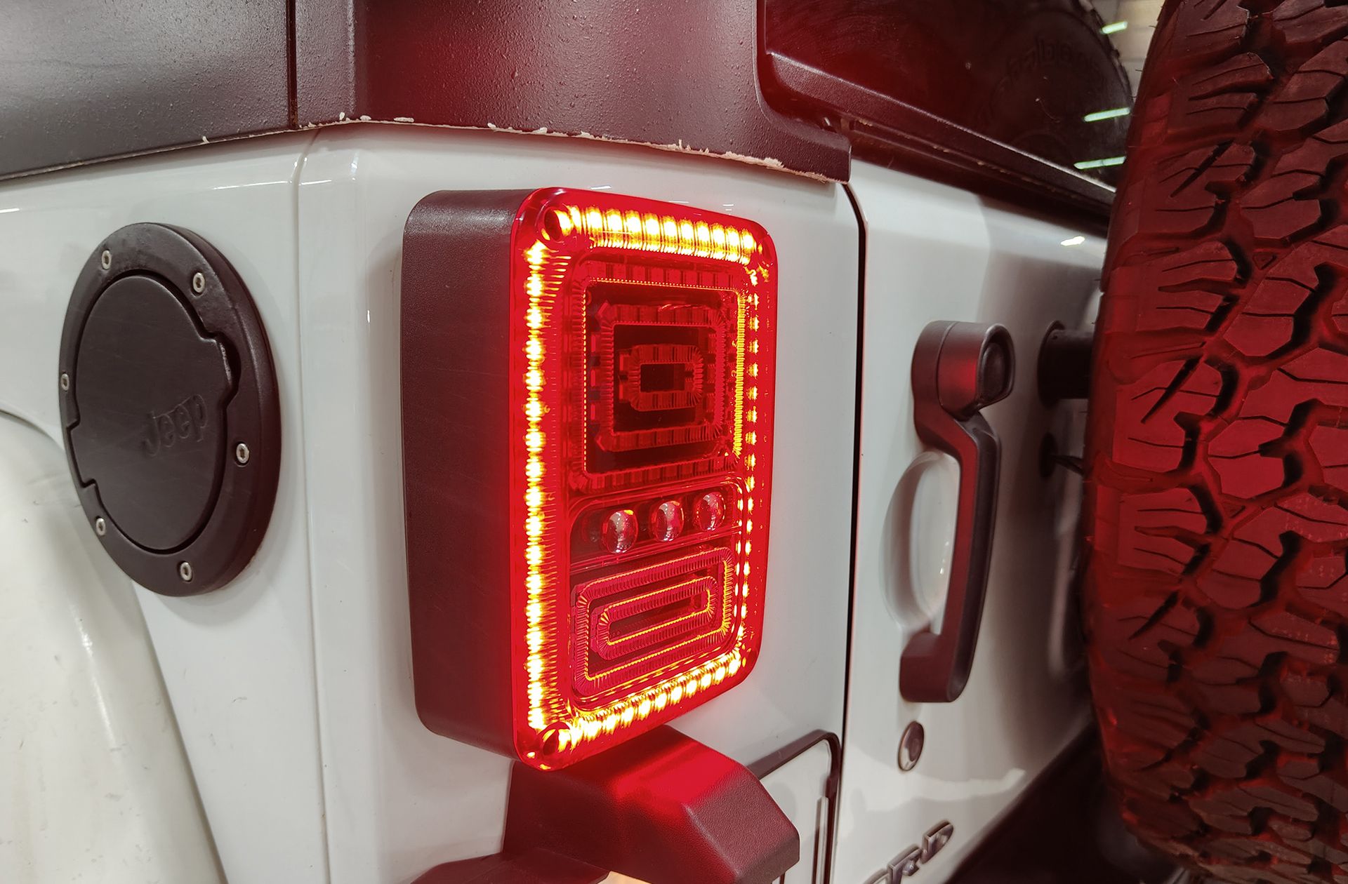 Jeep Wrangler 2.8 CRD Sahara - foto 16