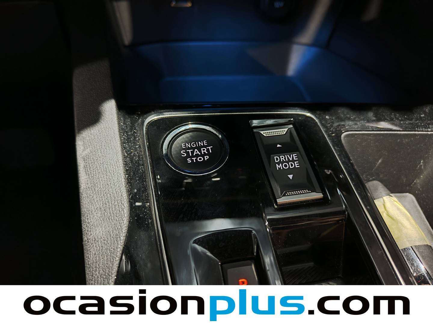 Foto Peugeot 3008 Hybrid Peugeot 3008 Hybrid 300 Allure Pack e-EAT8  (300 CV)