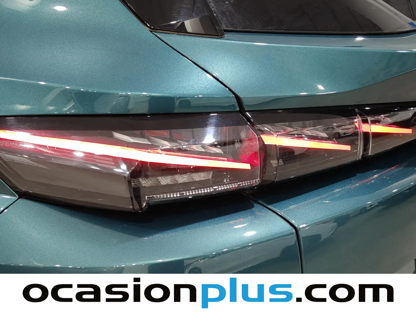 Foto Peugeot 308 Peugeot 308 SW Hybrid 180 GT Pack eEAT8 (180 CV)