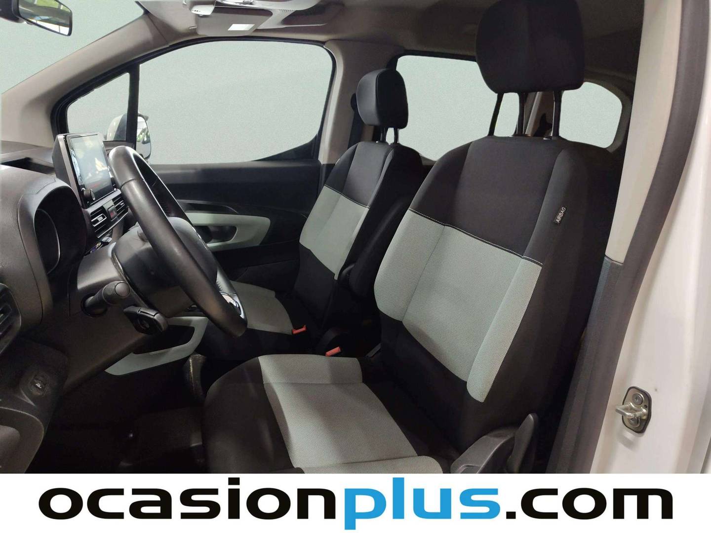 Foto asientos delanteros Citroën Berlingo Citroën Berlingo BlueHDi 100 S&S Talla M Shine (102 CV)