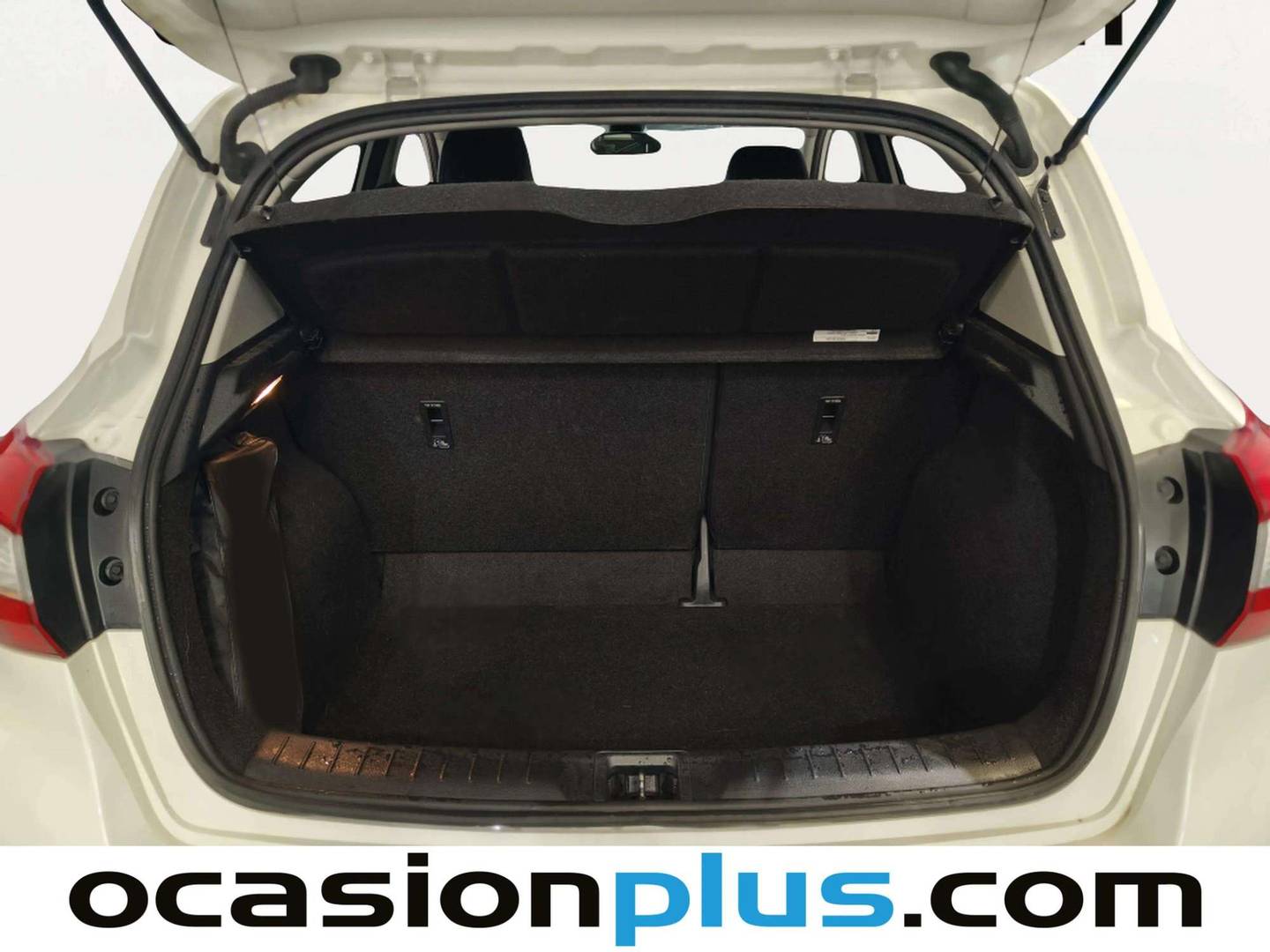 Fotos maletero Nissan PULSAR Nissan Pulsar dCi 110 Tekna (110 CV)