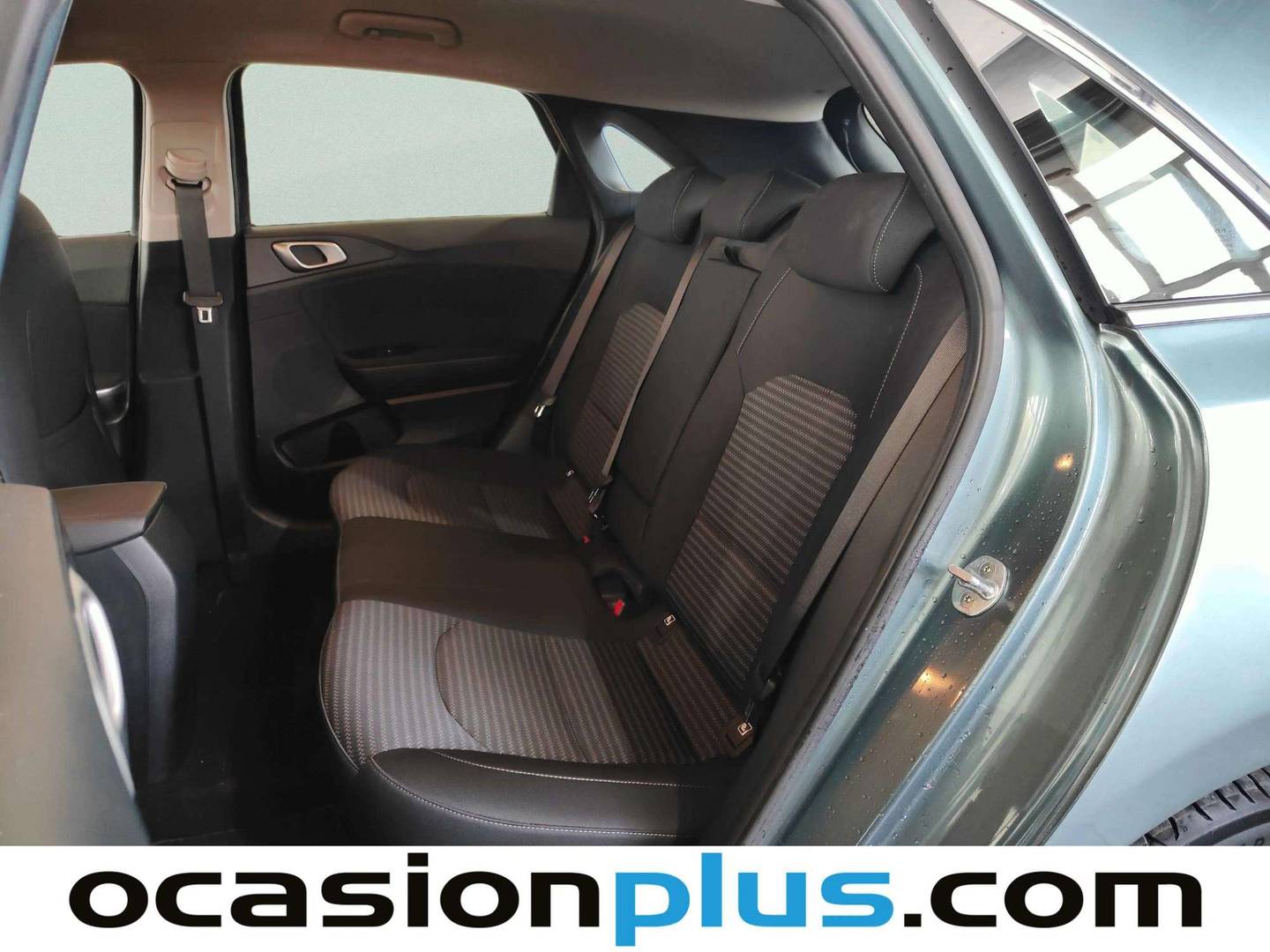Foto asientos traseros KIA Ceed KIA Ceed 1.0 T-GDi Drive (120 CV)