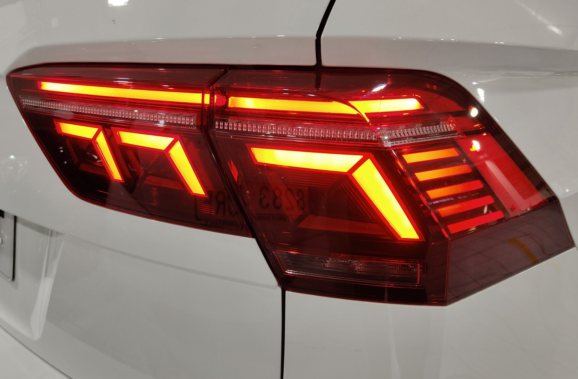 Volkswagen Tiguan R-Line 1.5 TSI DSG - foto 19