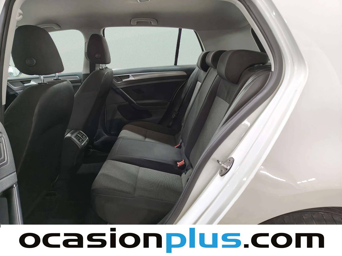 Foto asientos traseros Volkswagen Golf Volkswagen Golf Special Edition 1.2 TSI BMT 81 kW (110 CV)