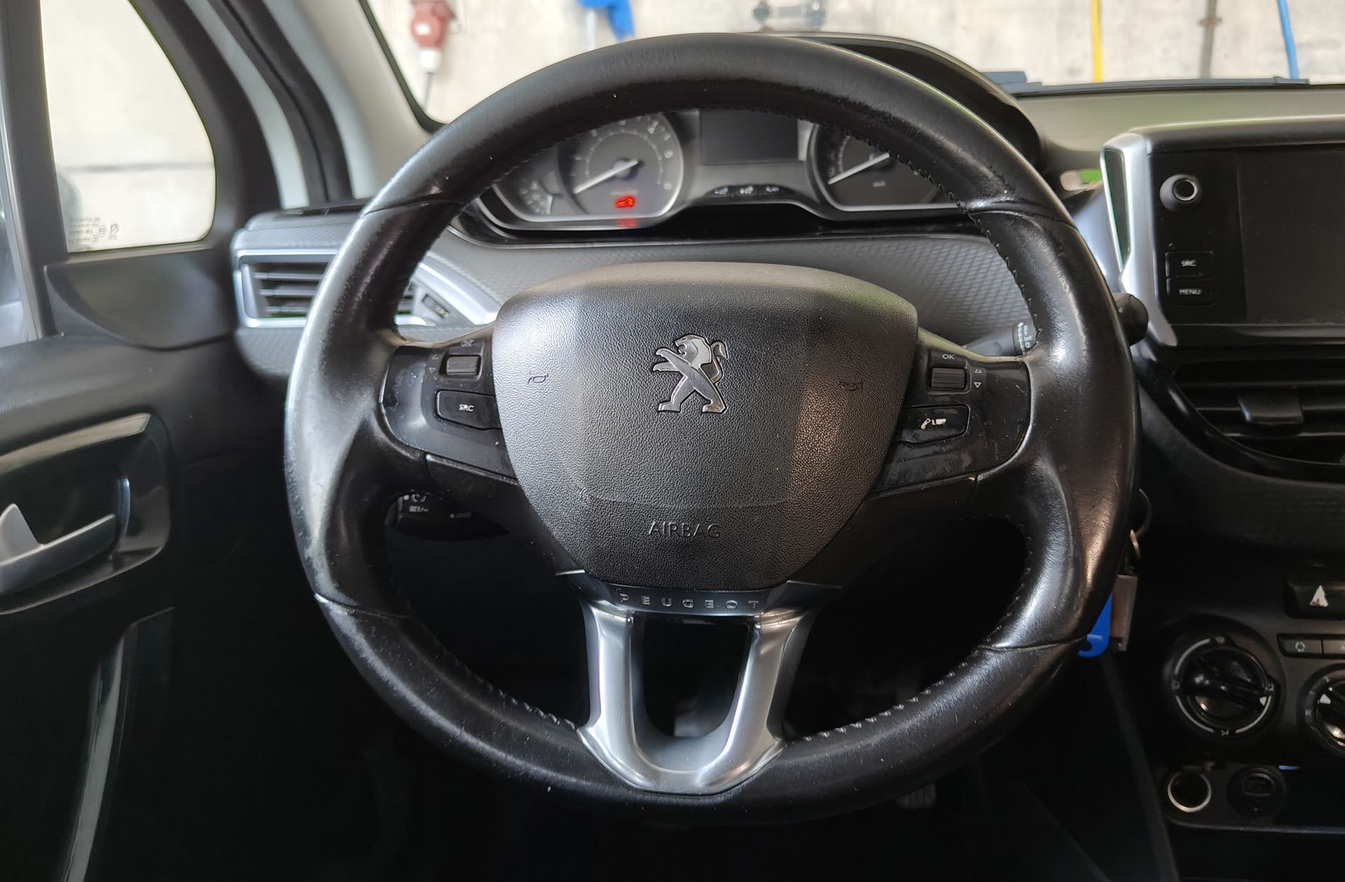 Peugeot 208 1.6 BlueHDi Style S - foto 18