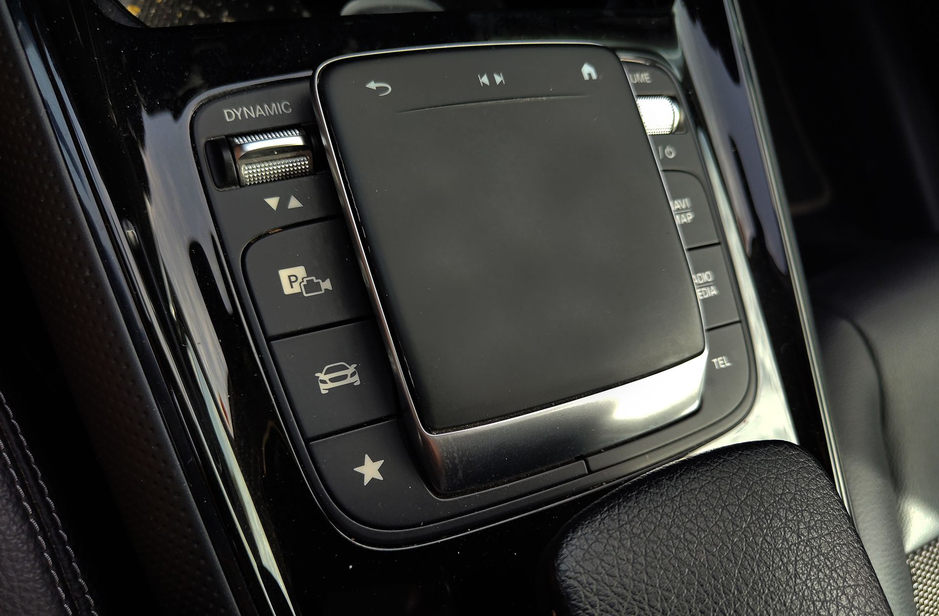Mercedes-Benz GLB 180 - foto 32