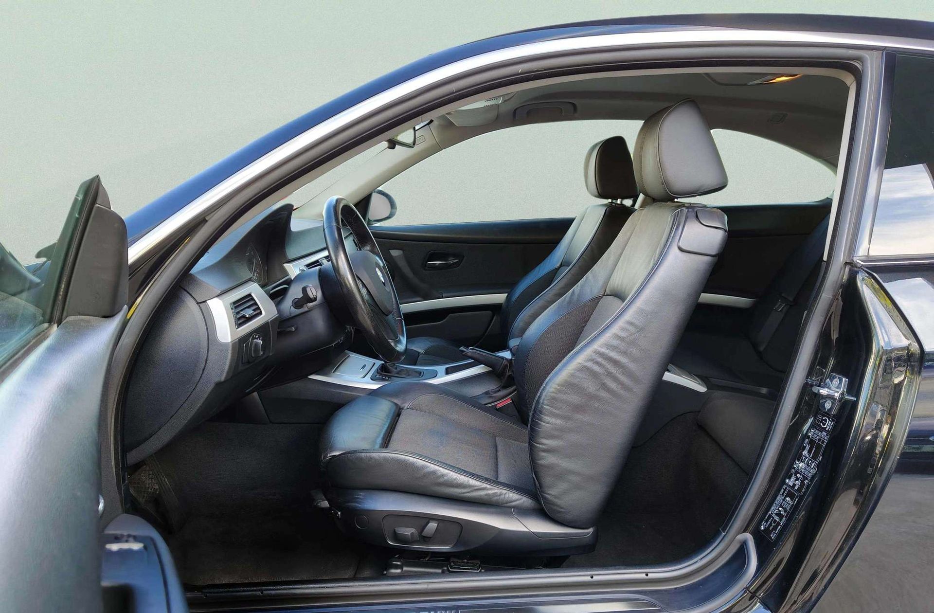BMW Serie 3 325i Coupe - foto 8