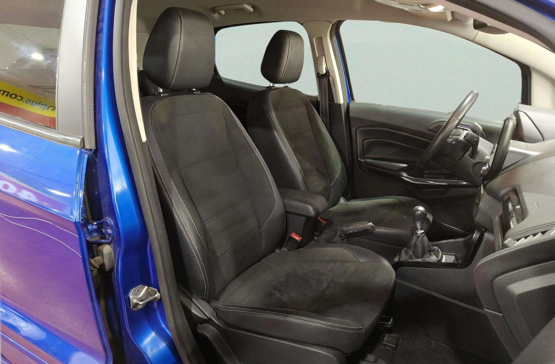 Ford EcoSport 1.0 EcoBoost ST Line Black Edition - foto 21