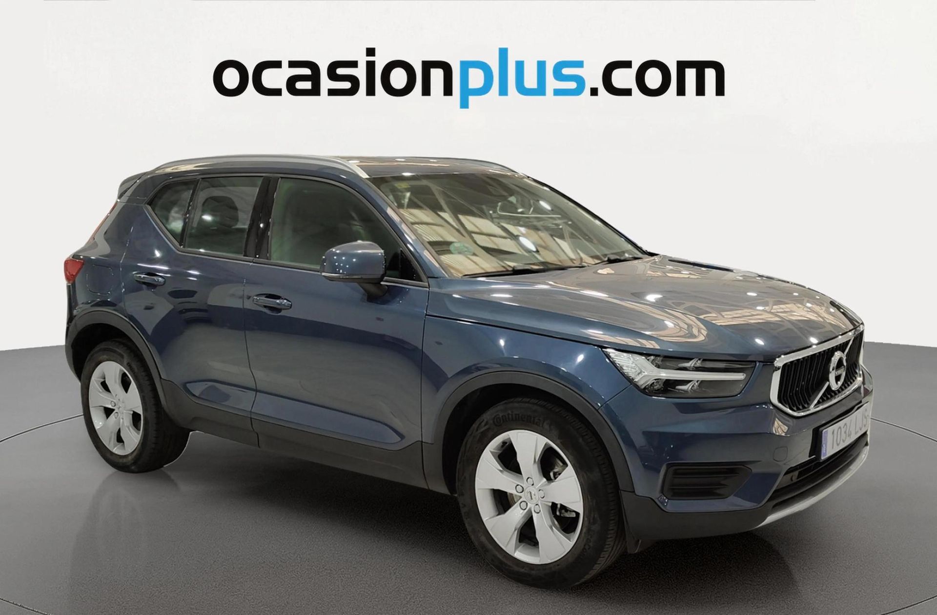 Volvo XC40 D3 Momentum AWD - foto 2