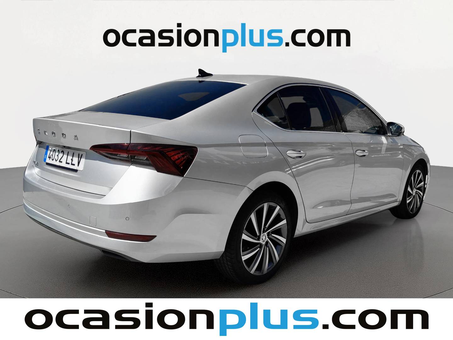 Foto trasera Skoda Octavia Skoda Octavia 2.0 TDI Style DSG (150 CV) derecha