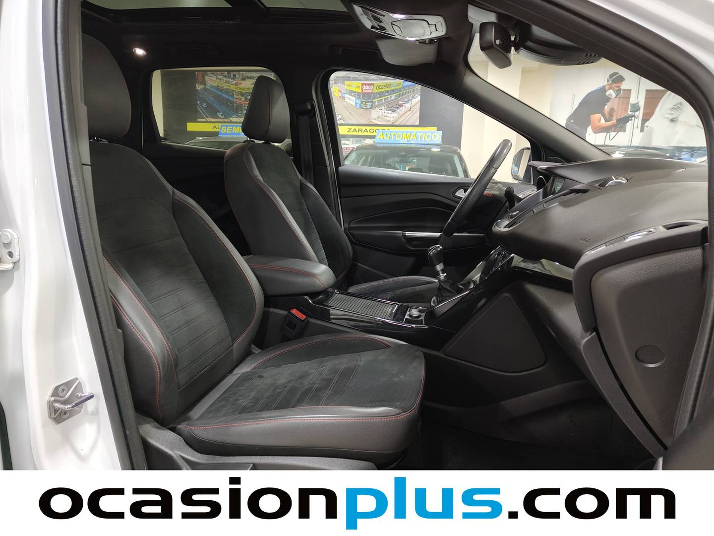 Foto Ford Kuga Ford Kuga 2.0 TDCI ST-Line Limited Edition 4x4 132 kW (180 CV)