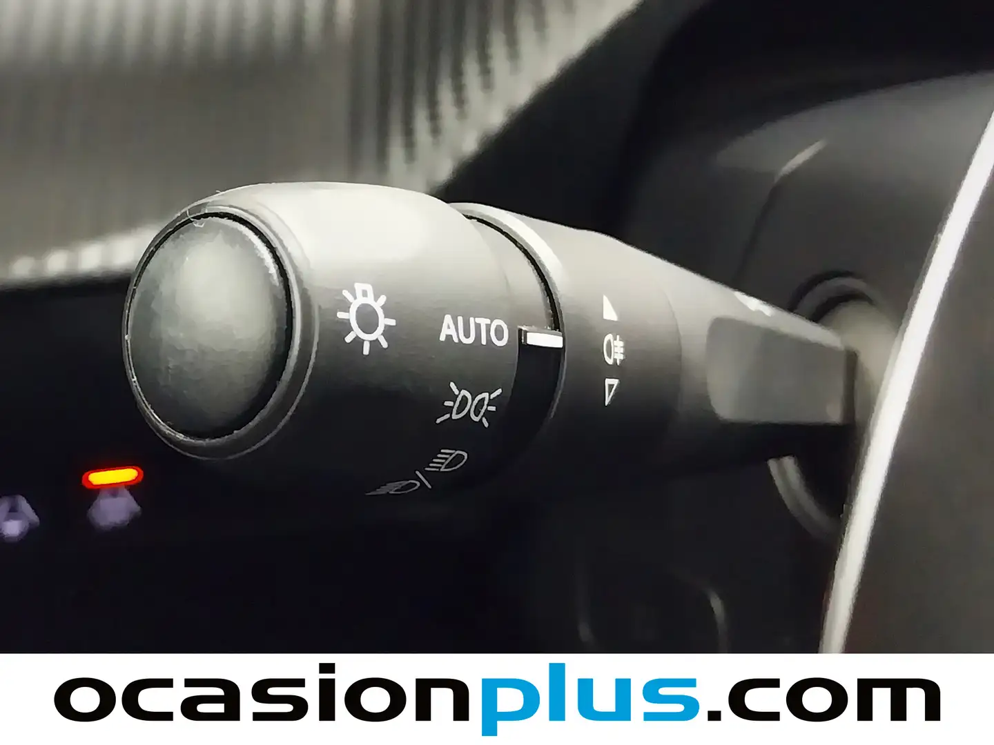 Foto Peugeot 2008 Peugeot 2008 PureTech 130 S&S Allure Pack EAT8 (130 CV)