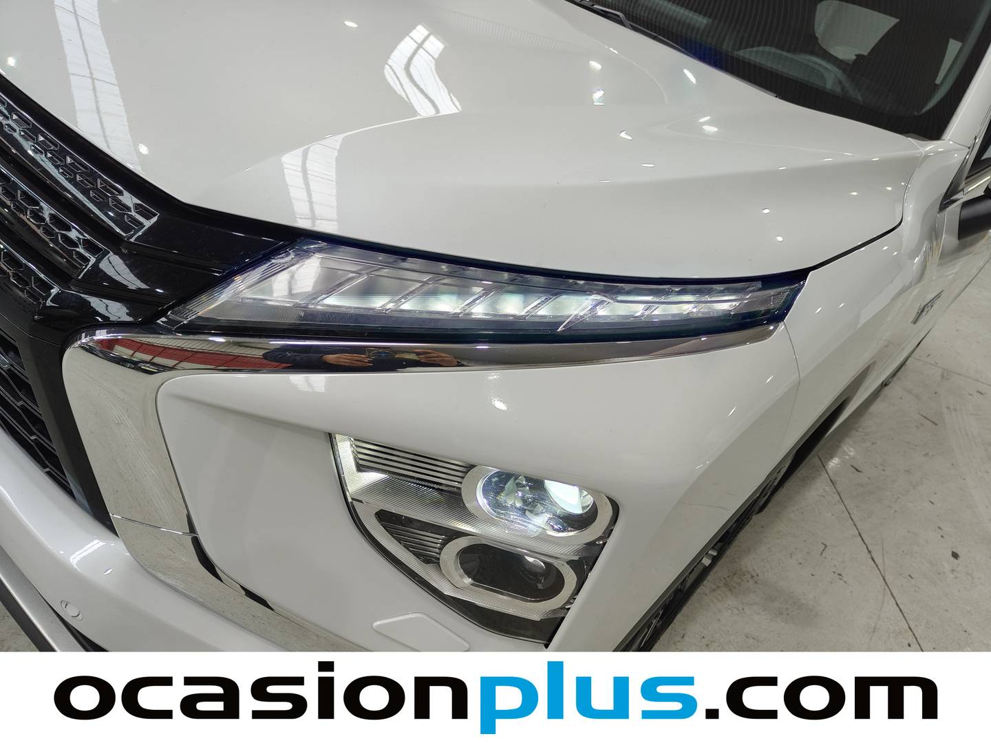 Foto Mitsubishi Eclipse Cross Mitsubishi Eclipse Cross 2.4 PHEV Kaiteki 4WD Auto (188 CV)