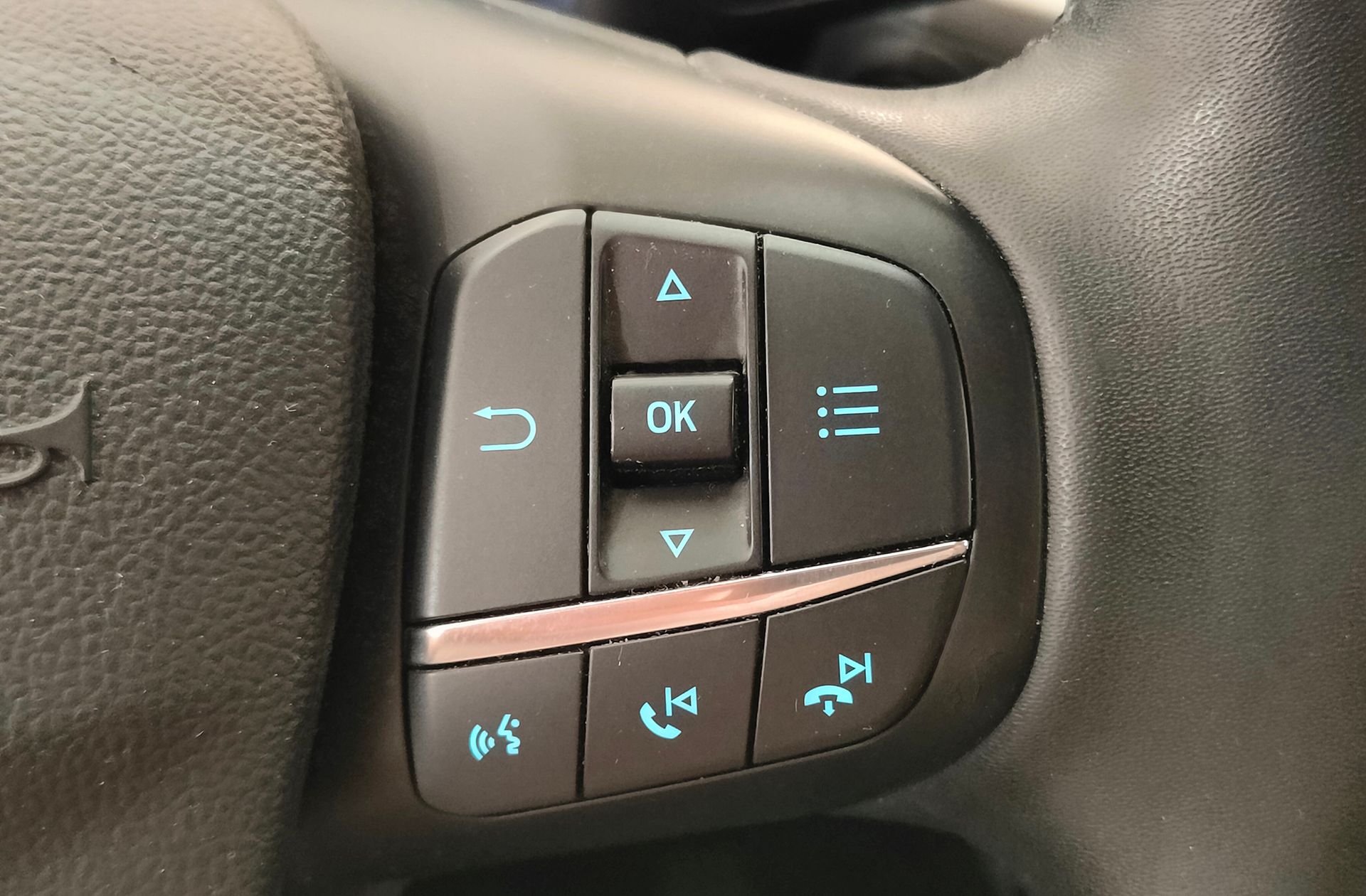 Ford Kuga 1.5 EcoBlue Trend - foto 30