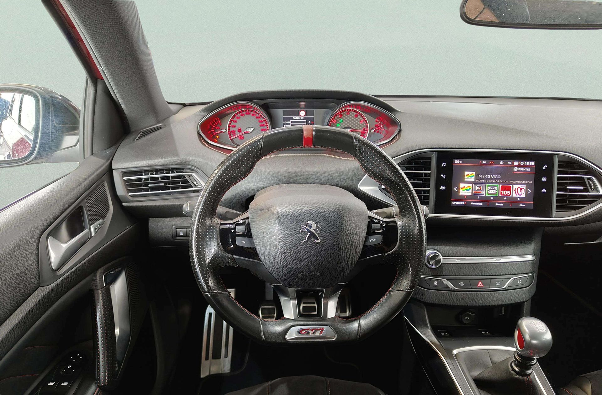 Peugeot 308 GTi by Peugeot Sport - foto 35