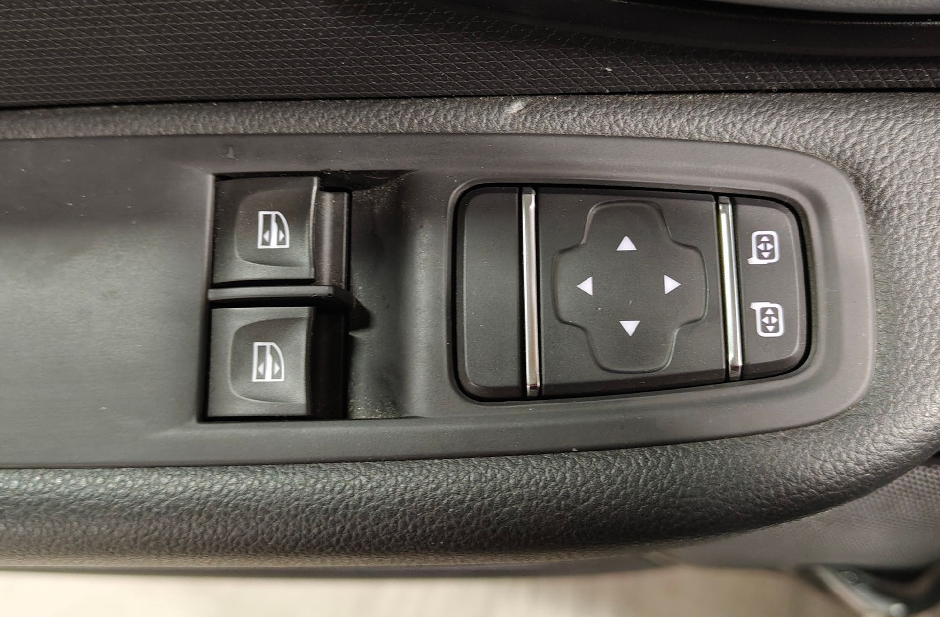 Renault Clio Limited TCe - foto 33