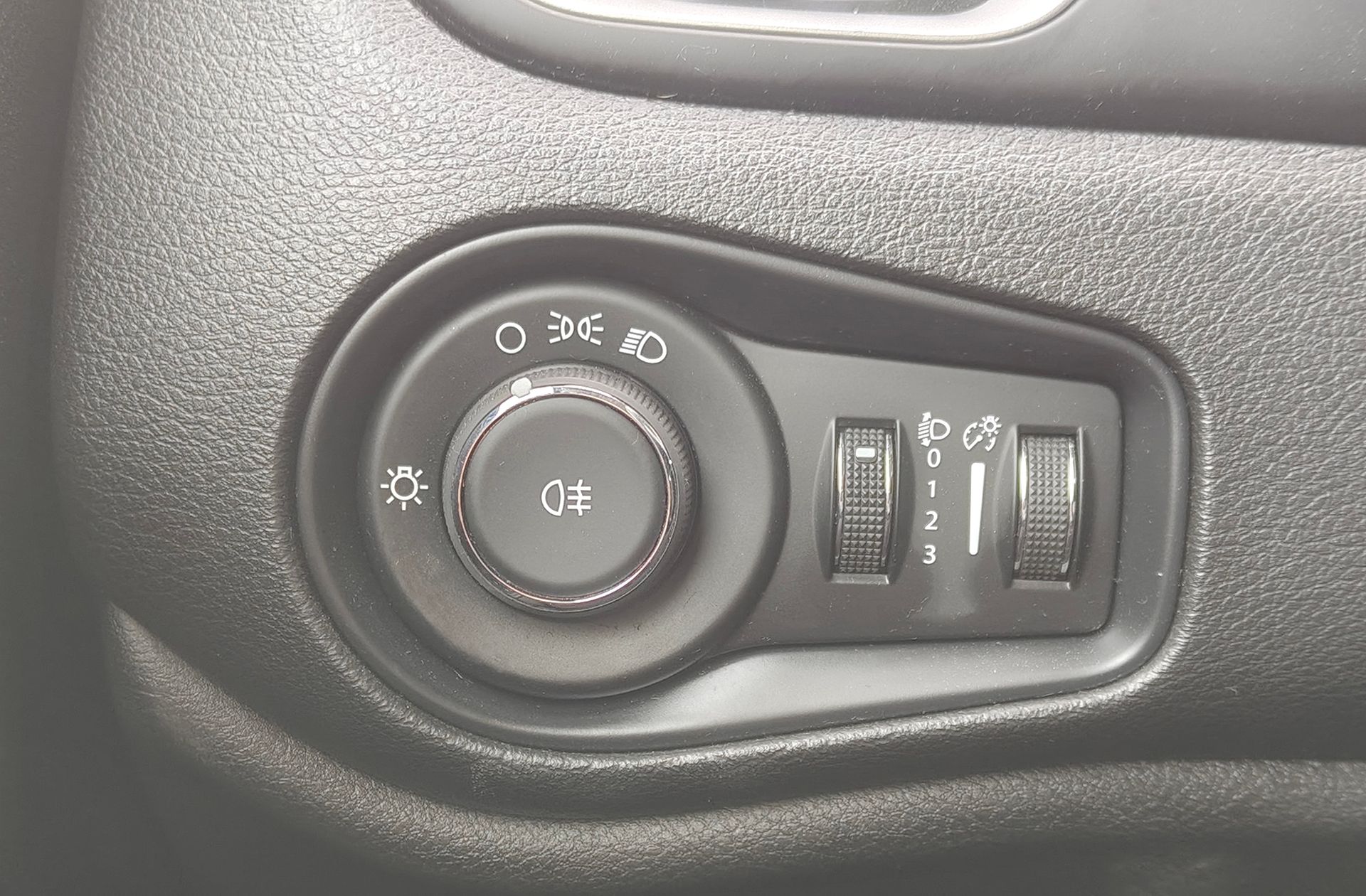 Jeep Renegade 1.0G Sport 4x2 - foto 11