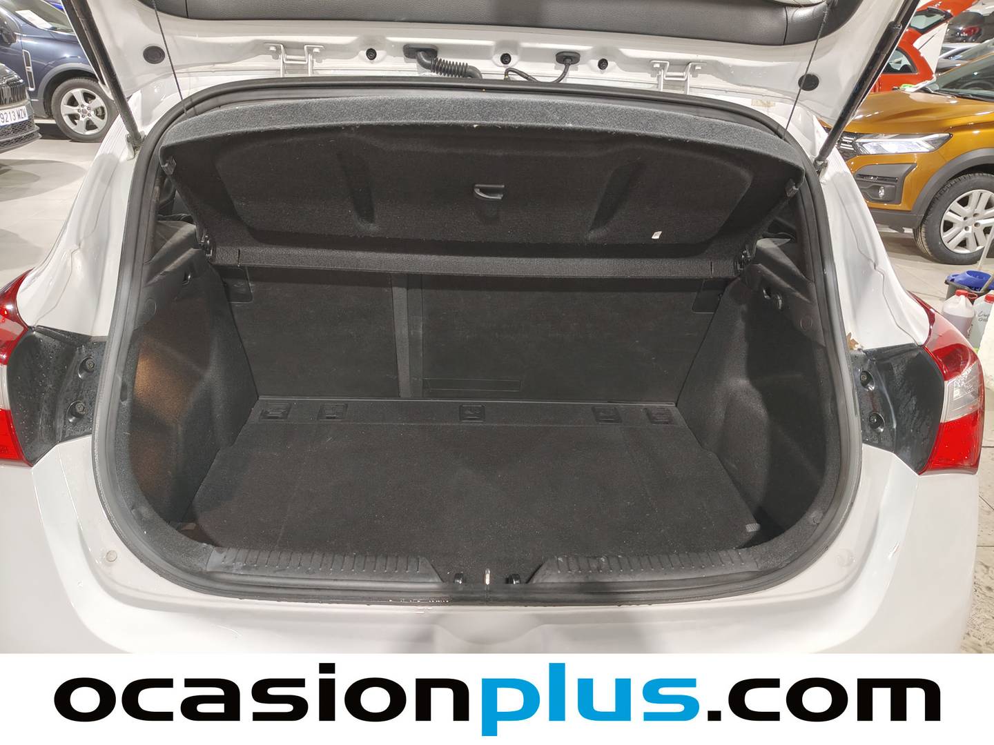 Foto Hyundai i30 Hyundai i30 1.4 MPI BlueDrive Klass (100 CV)