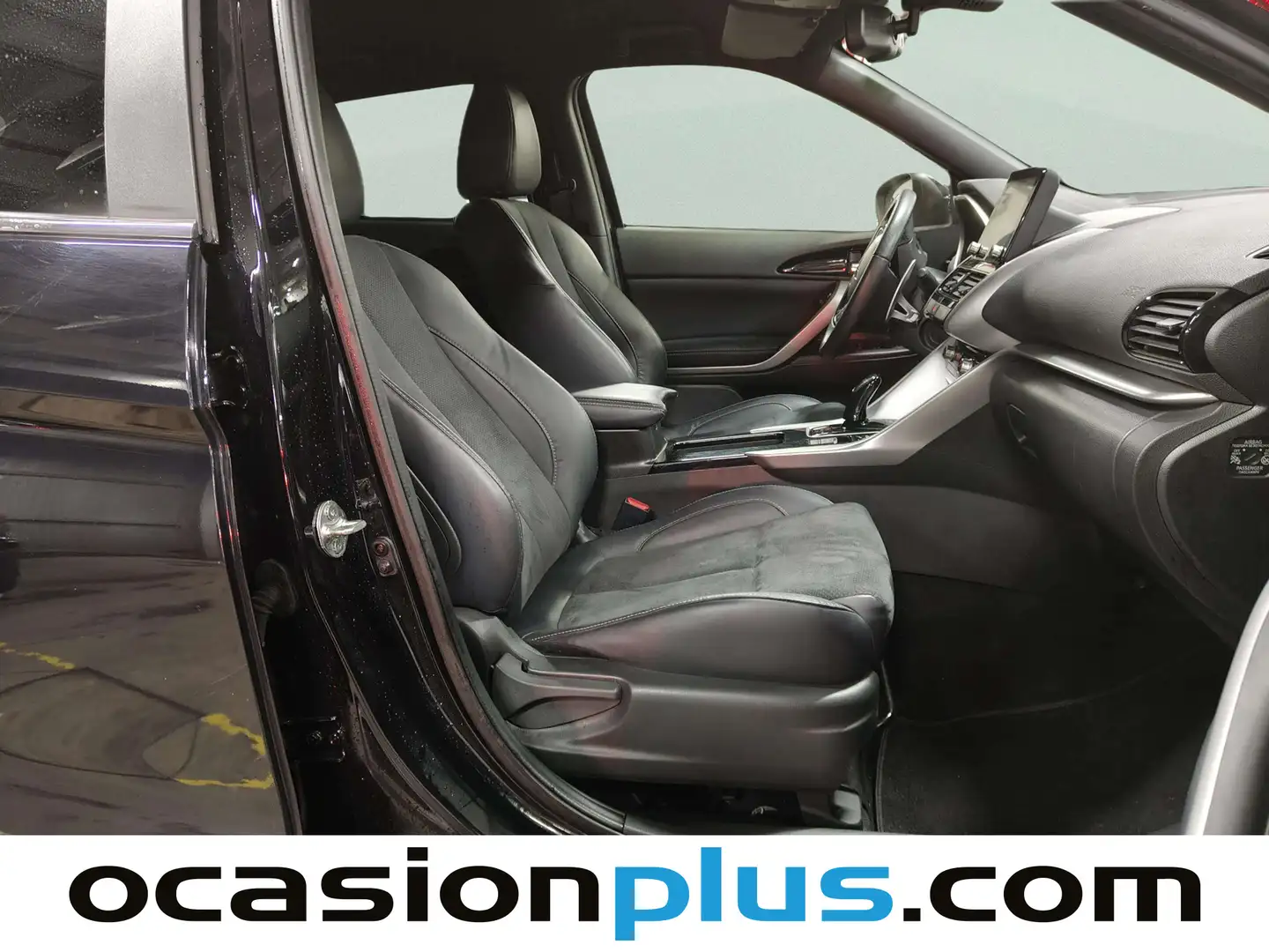 Foto Mitsubishi Eclipse Cross Mitsubishi Eclipse Cross 2.4 PHEV Kaiteki+ 4WD Auto (188 CV)