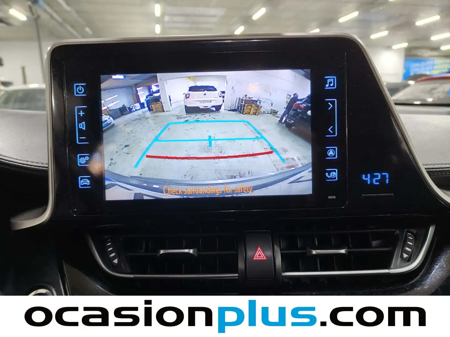 Foto Toyota C-HR Toyota C-HR 1.8 125H Advance (122 CV)