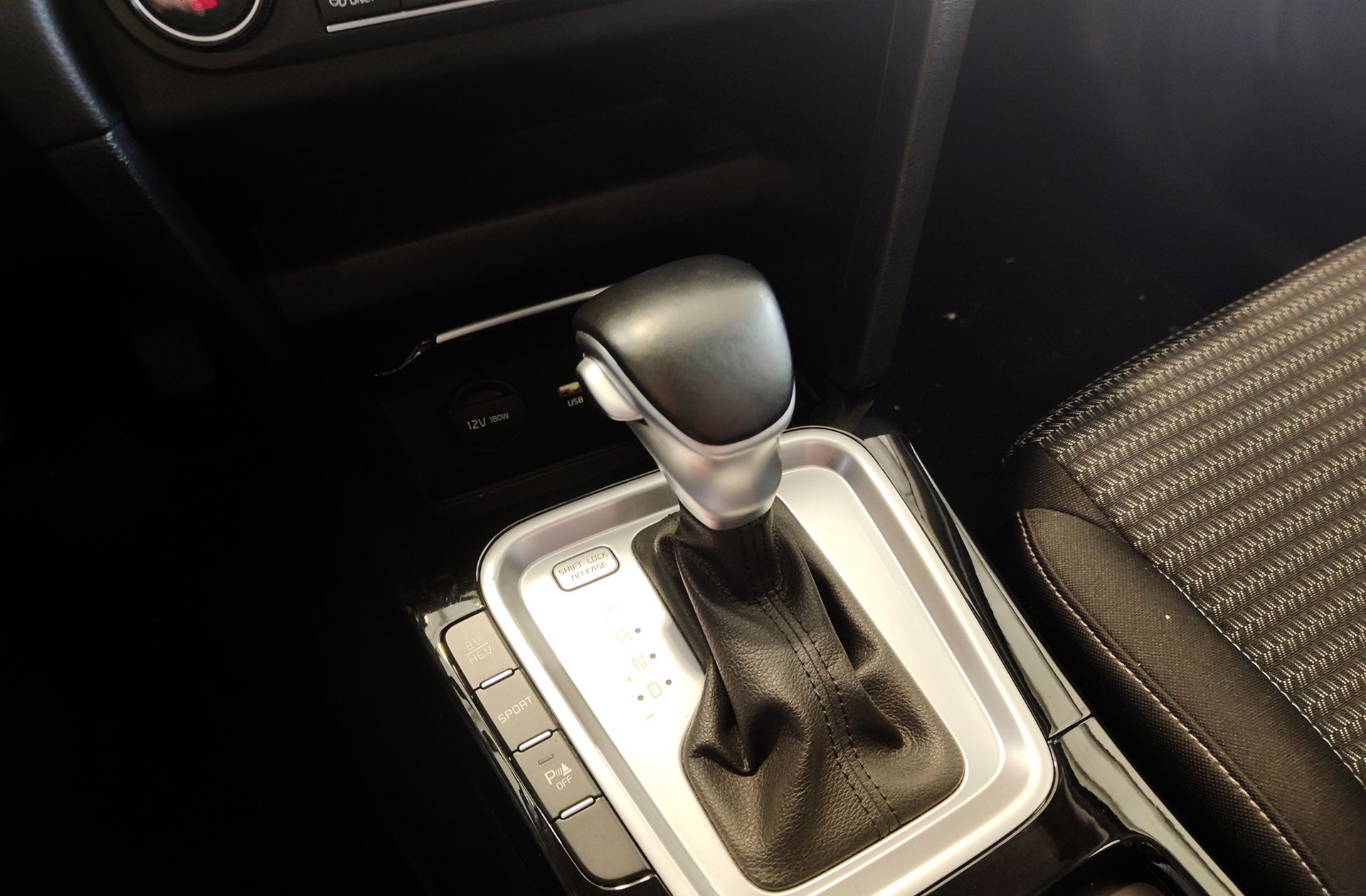 Kia XCeed 1.6 GDi PHEV eDrive - foto 5