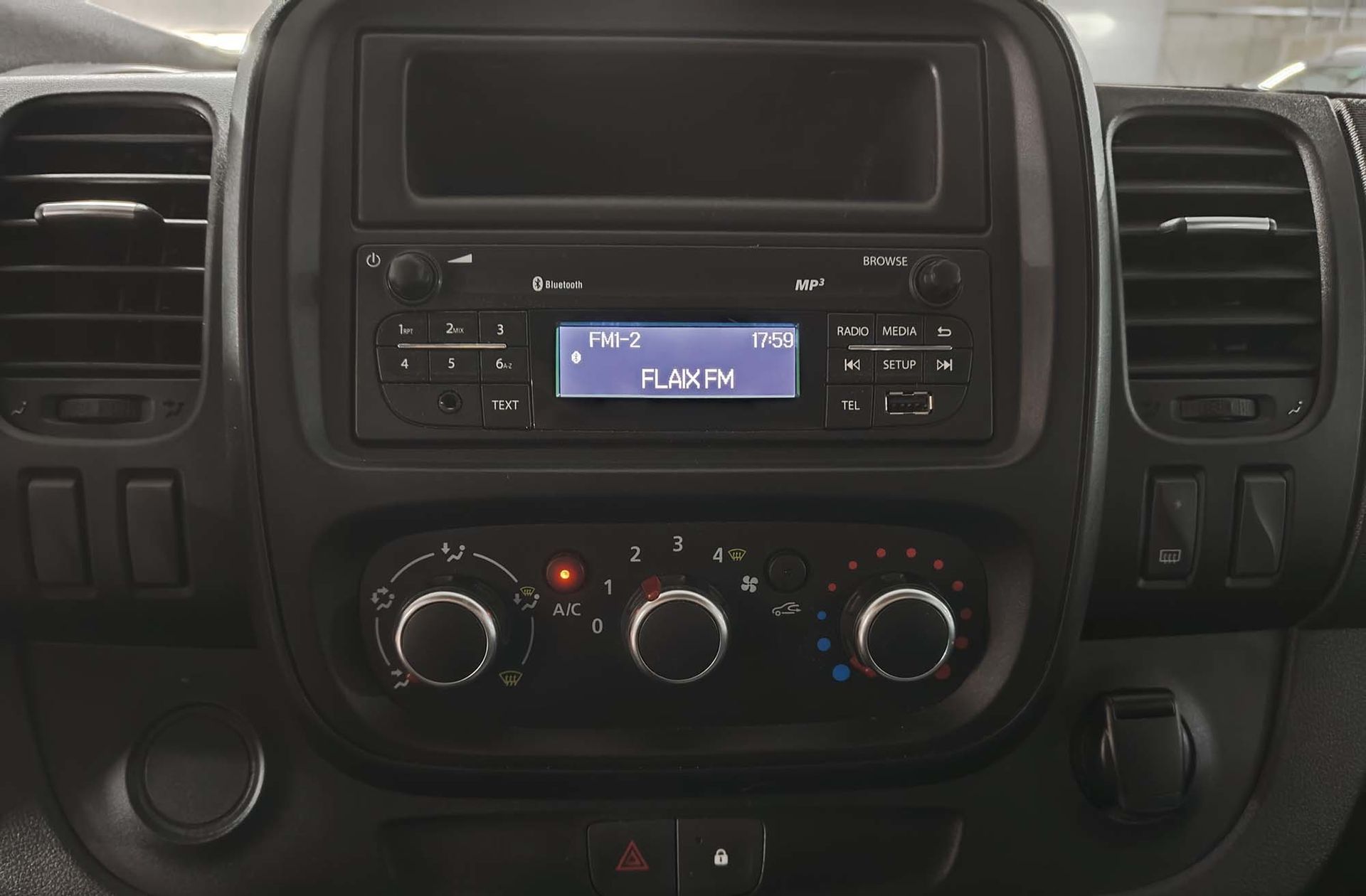 Nissan NV300 2.0 dCi L1H1 1T Optima - foto 20