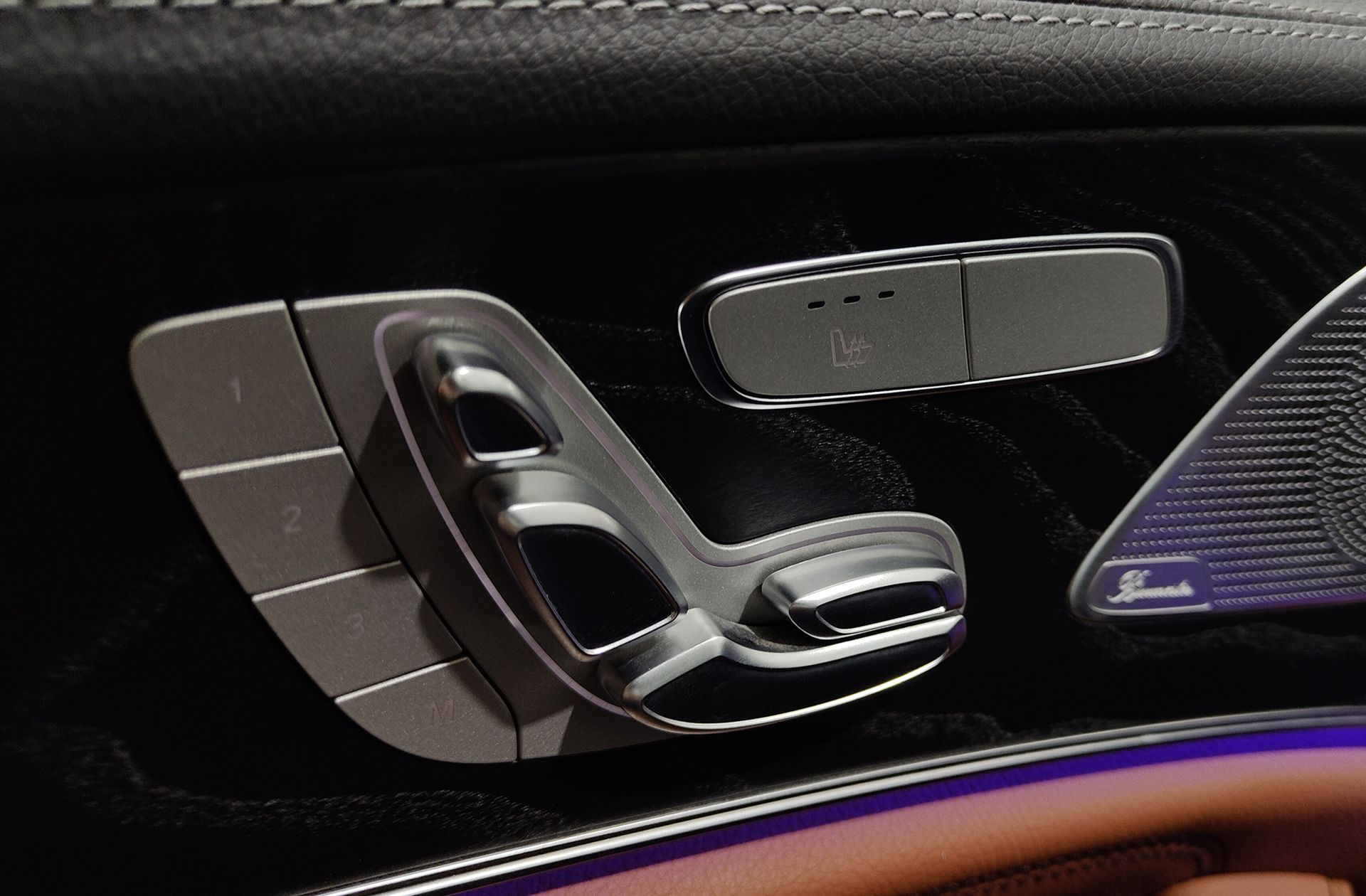 Mercedes-Benz CLS Mercedes Clase CLS CLS 300 d 4Matic Pack AMG - foto 19