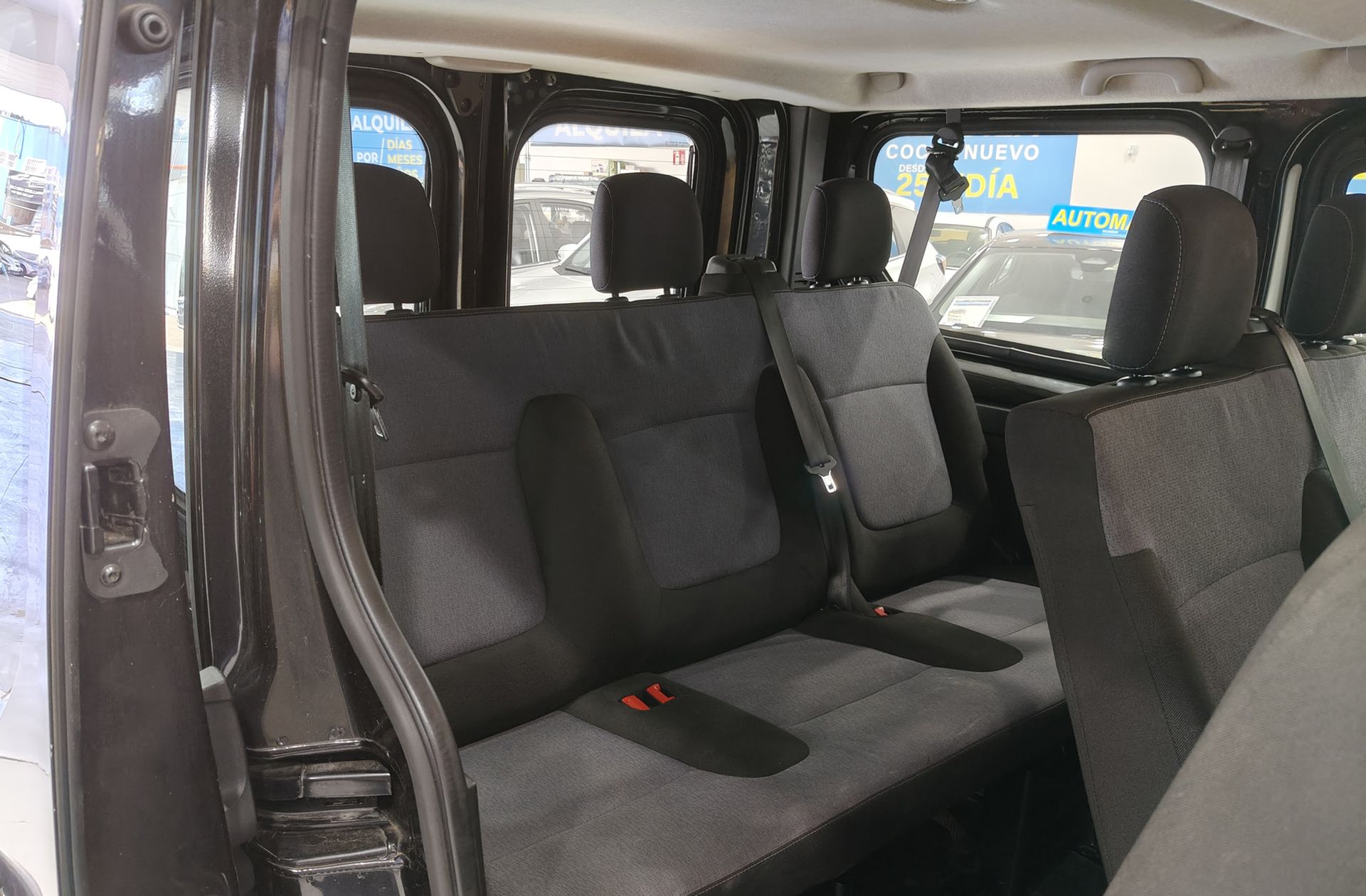 Opel Vivaro 1.6CDTI L1 2.7t Combi-9 plazas - foto 6