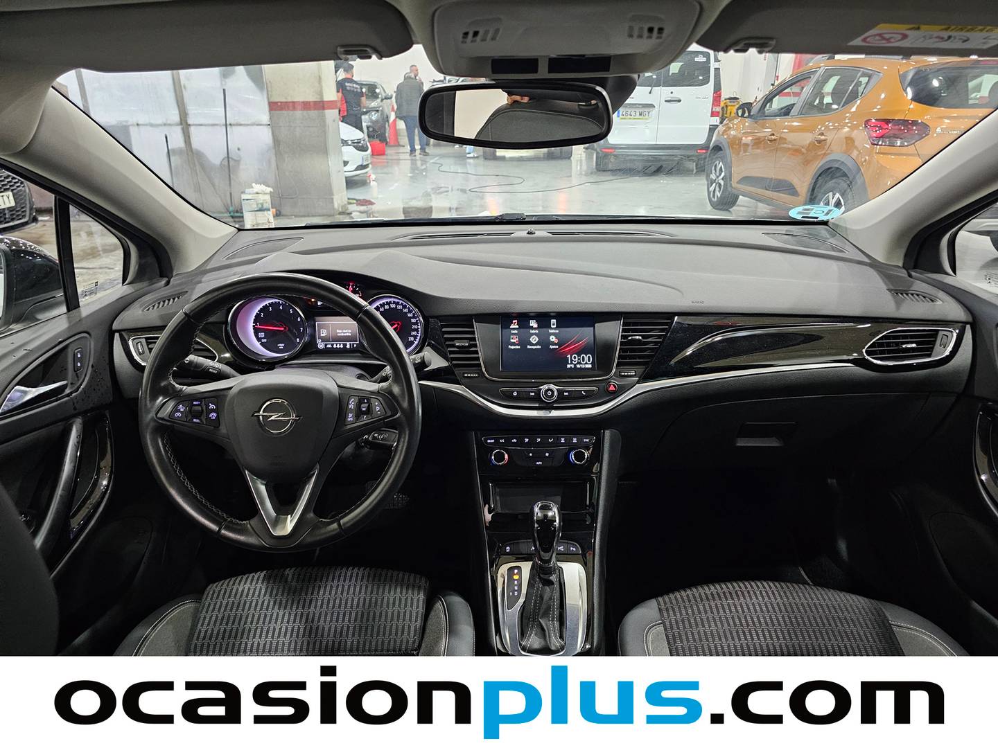 Foto Opel Astra Opel Astra Sports Tourer 1.4T SHT S/S Business Elegance CVT (145 CV)