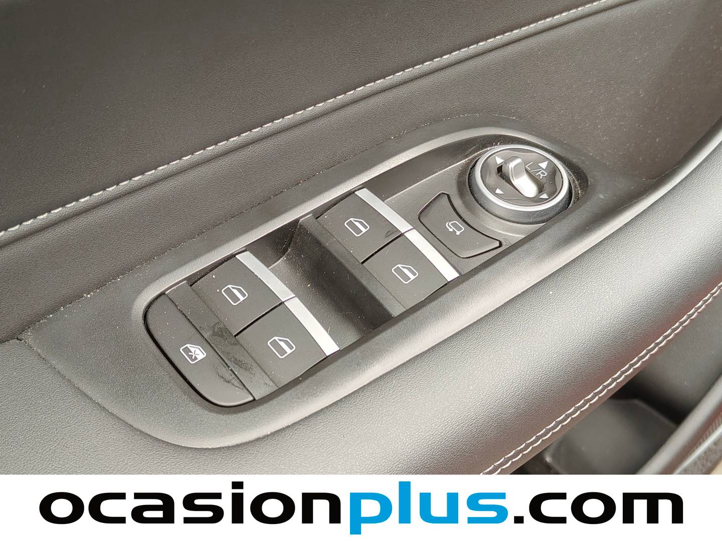 EBRO S400 EBRO S400 1.5 DHE HEV Premium CVT (211 CV) de ocasión