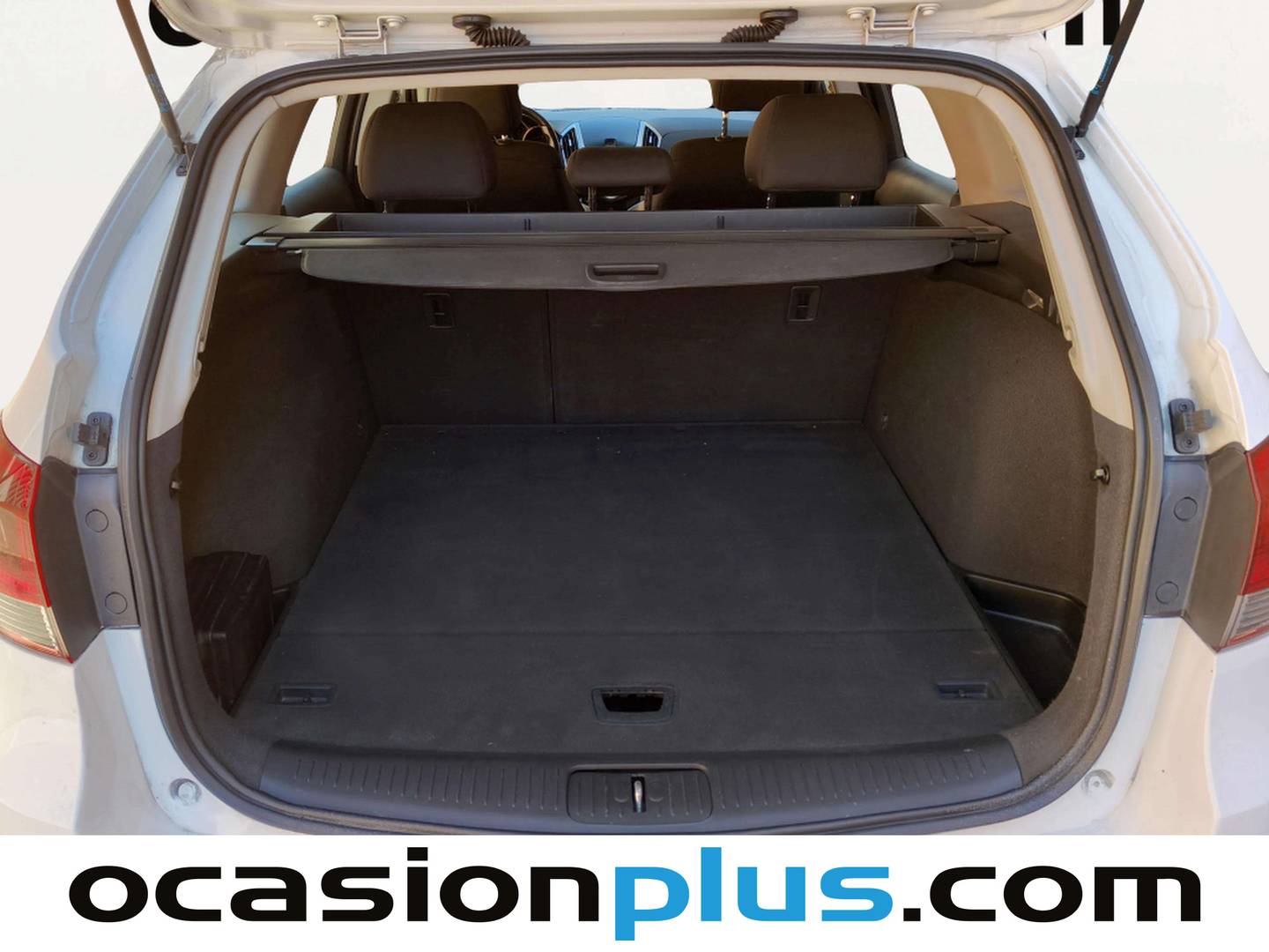 Fotos maletero Chevrolet Cruze Chevrolet Cruze 2.0 VCDI LT+ Clima (163 CV)