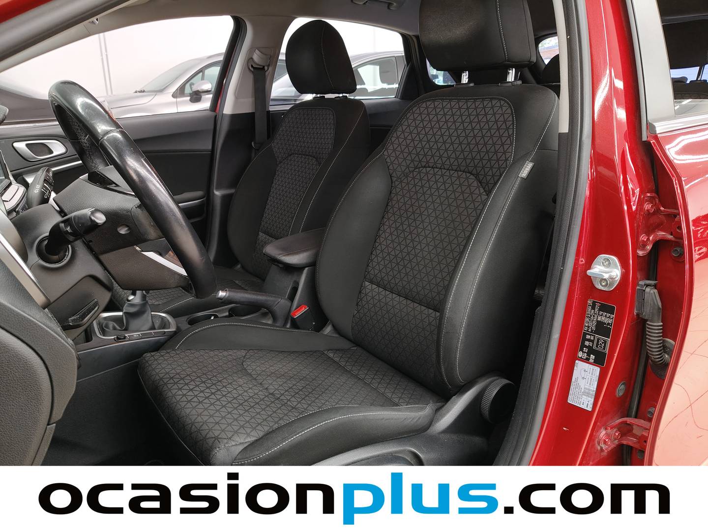 Foto asientos delanteros KIA Ceed KIA Ceed 1.6 CRDi Drive (115 CV)