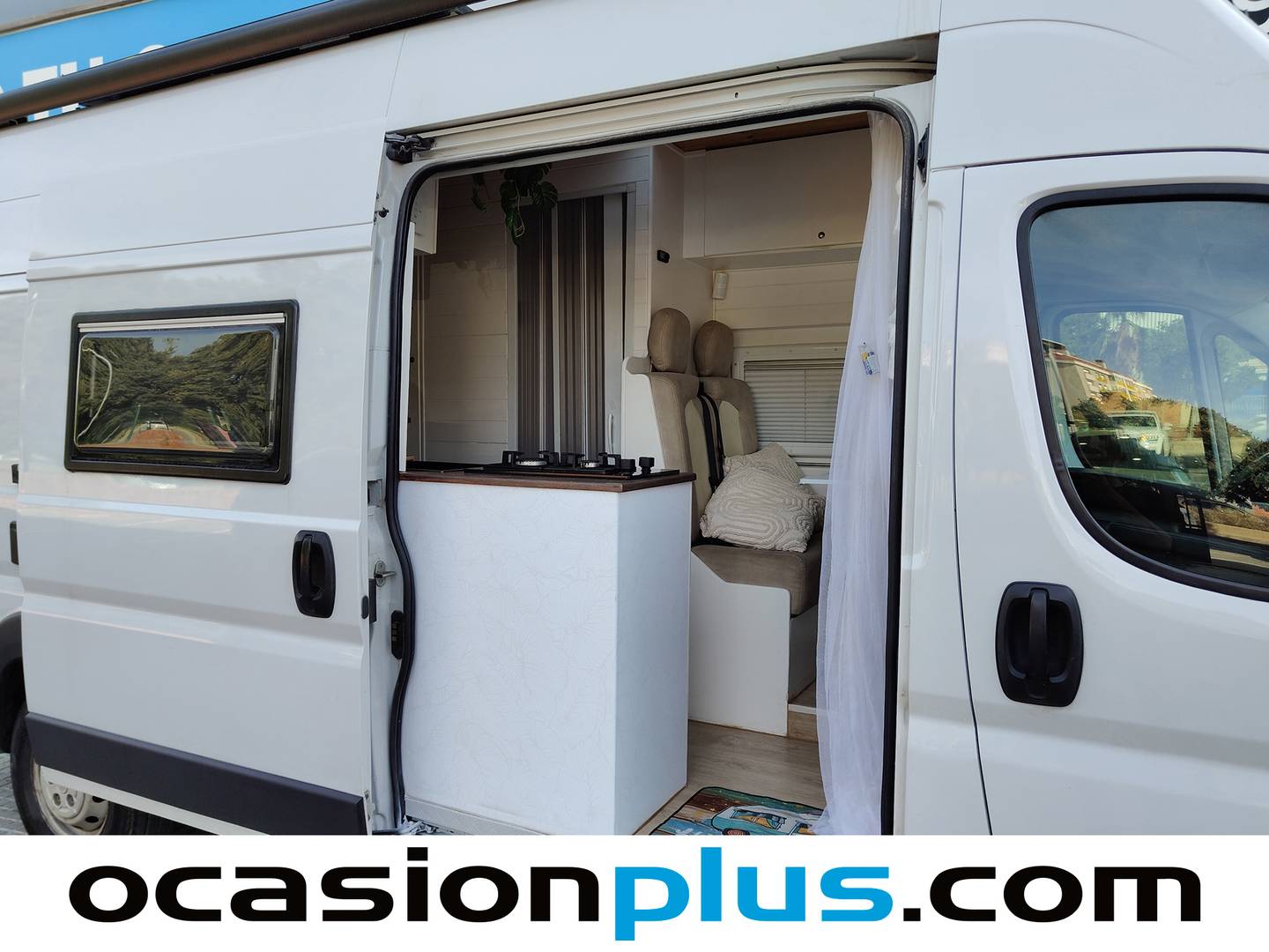 Fiat Ducato Fiat Ducato Furgon 2.3 Multijet 35 Maxi Extra Largo Techo SupAlto (130 CV) Camperizada al mejor precio