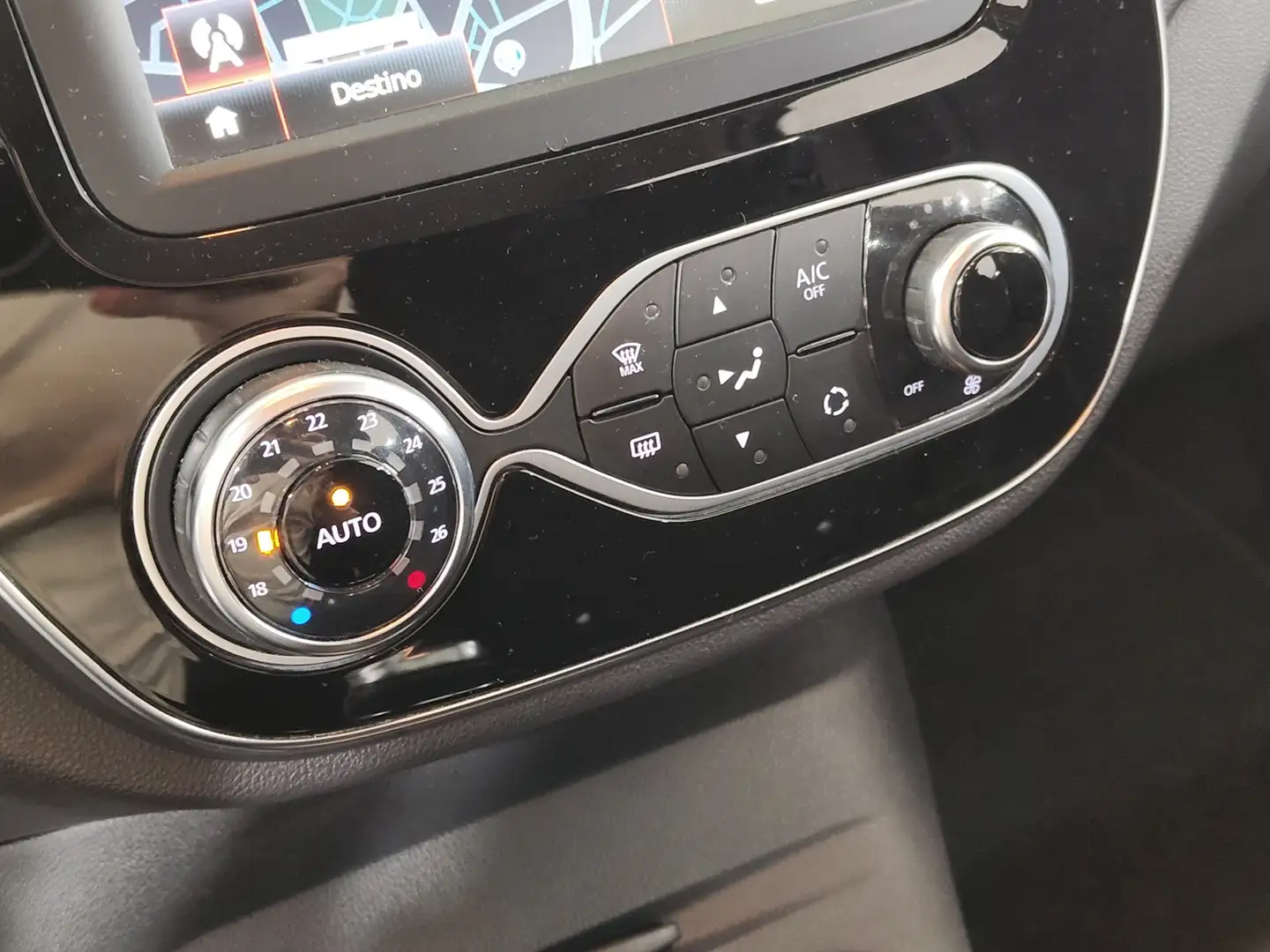 Foto Renault Captur Renault Captur Limited TCe (90 CV)