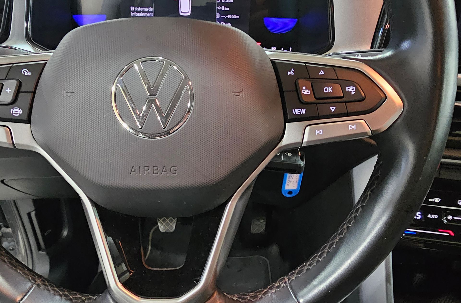 Volkswagen T-Roc Life 2.0 TDI - foto 30