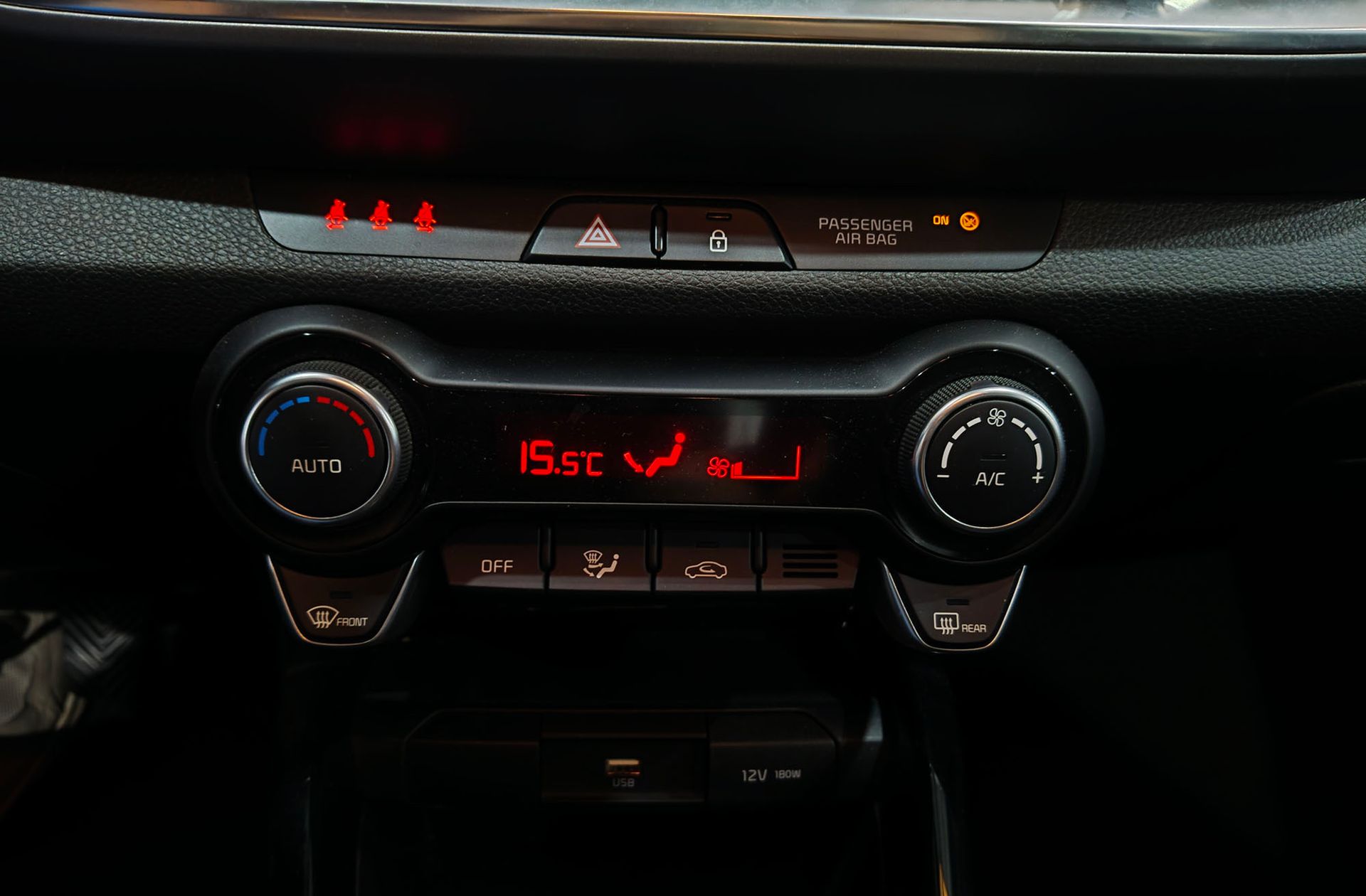 Kia Stonic 1.0 T-GDi MHEV Drive iMT - foto 27