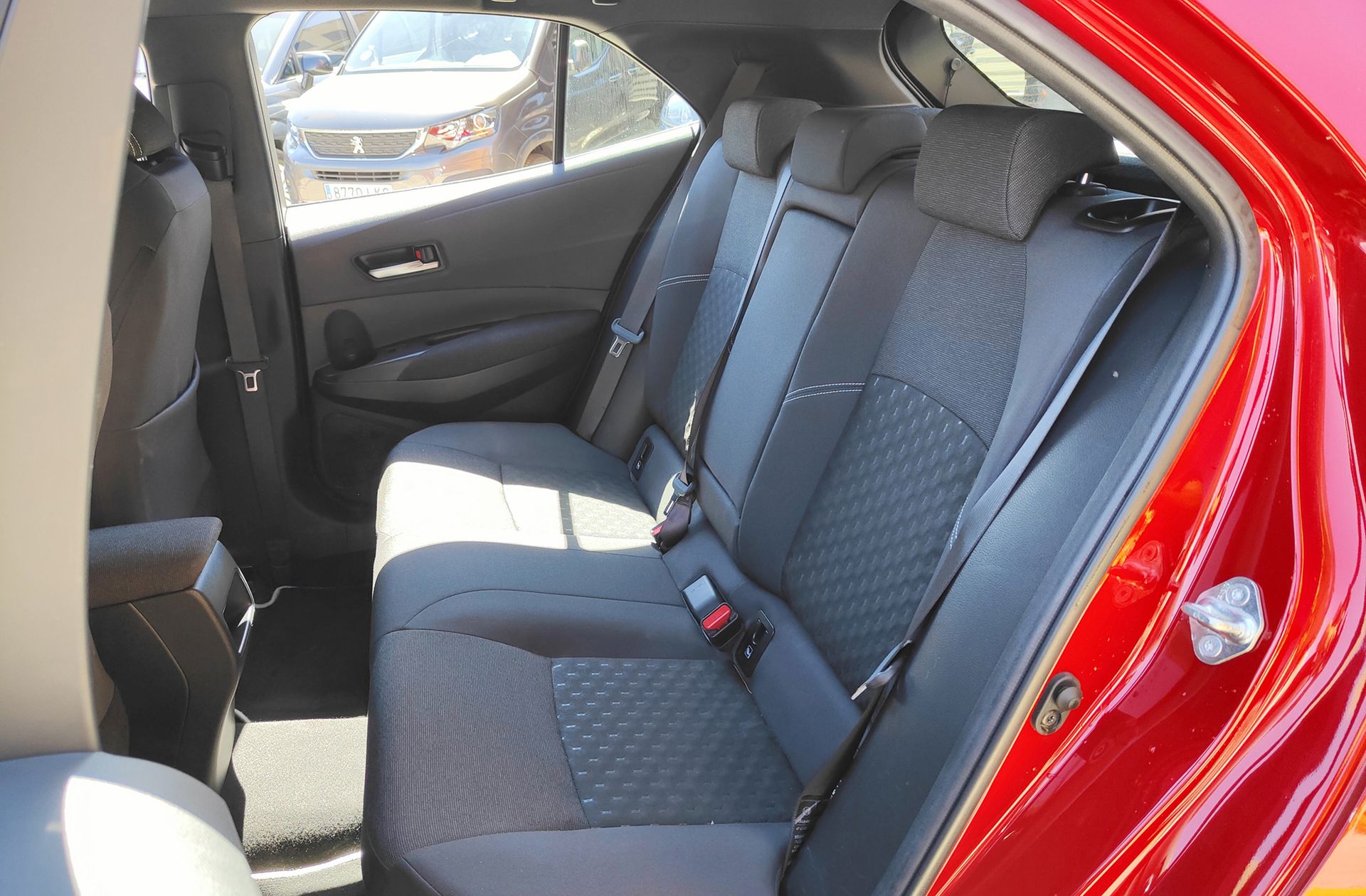 Toyota Corolla 140H Active Plus - foto 10