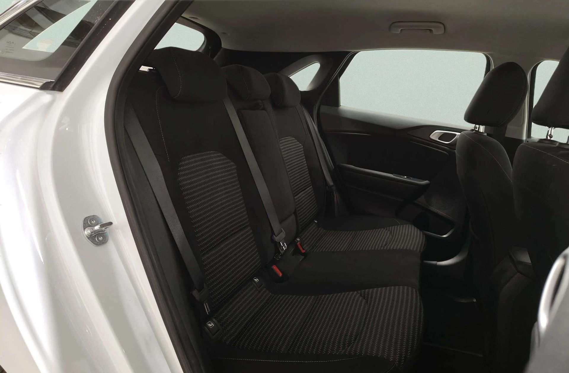 Kia Ceed 1.0 T-GDi Drive - foto 17