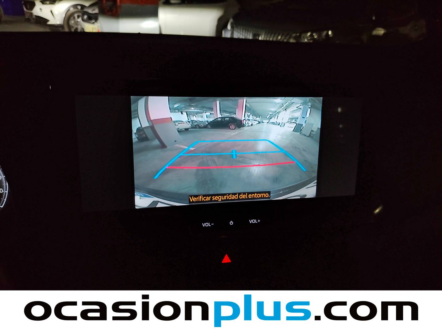 Equipamiento del Toyota C-HR Toyota C-HR 140H Advance (140 CV)